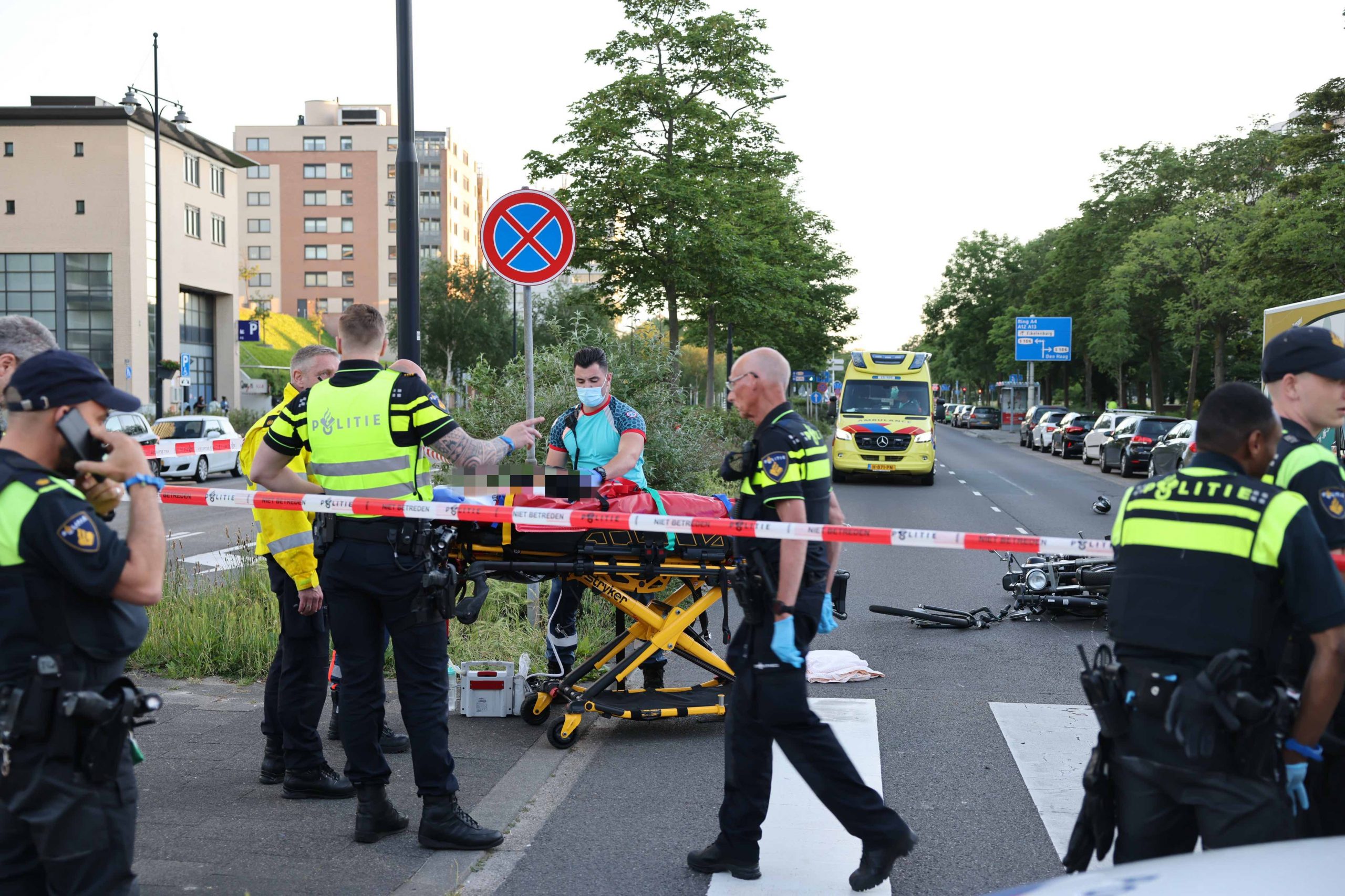 Meerdere gewonden na aanrijding tussen fiets en motorrijder