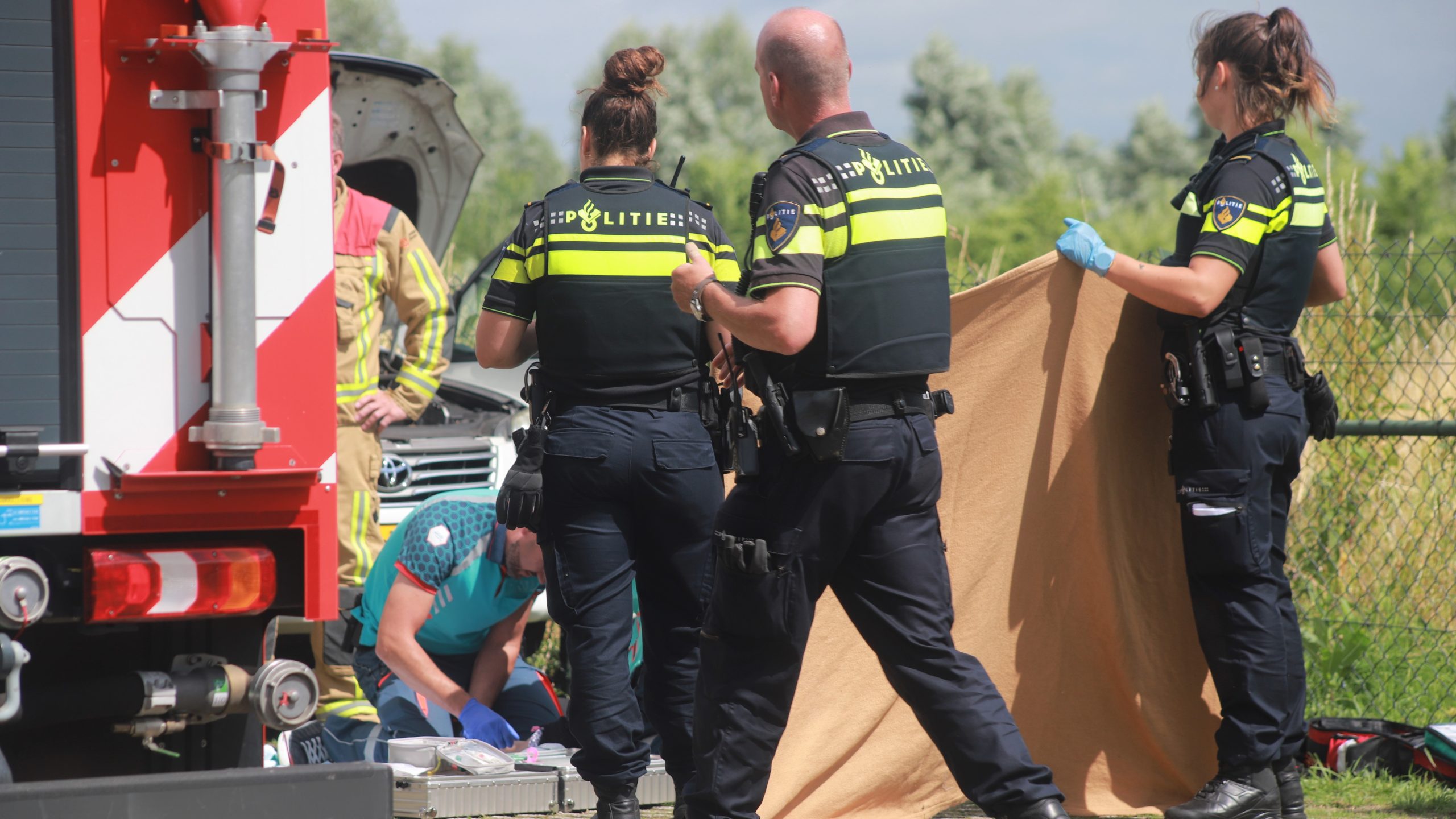 Vrouw van 73 overleden na eenzijdig ongeval Oudeweg Nootdorp. Vrouw van 73 overleden na eenzijdig ongeval Oudeweg Nootdorp.