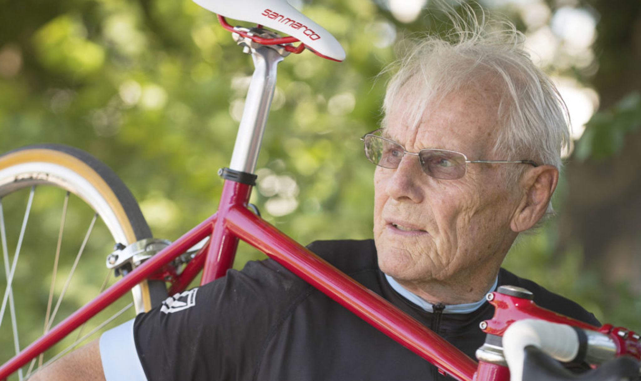 Ode aan wielerlegende Jan Janssen