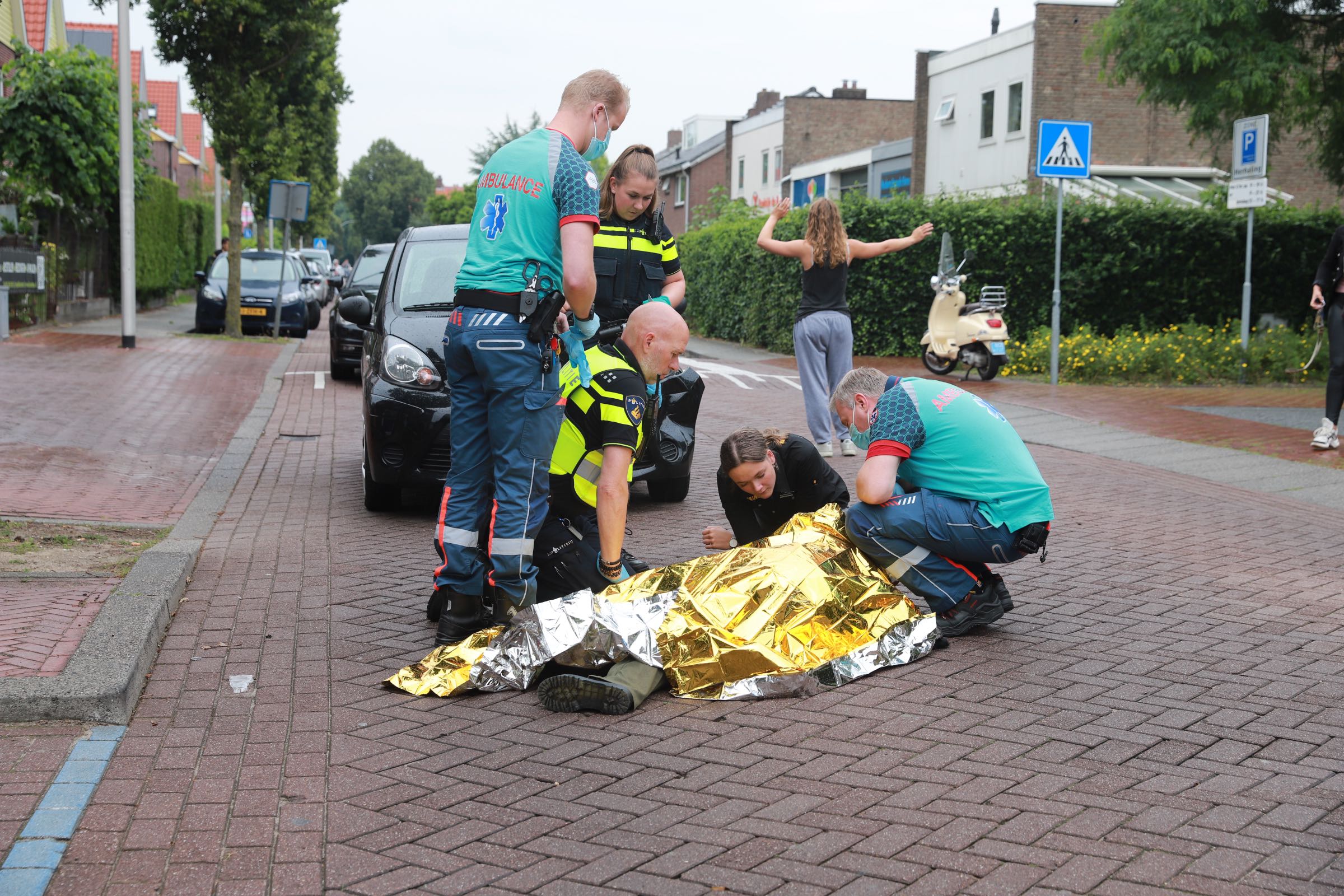 Persoon gewond na aanrijding met auto Koningin Julianastraat Nootdorp