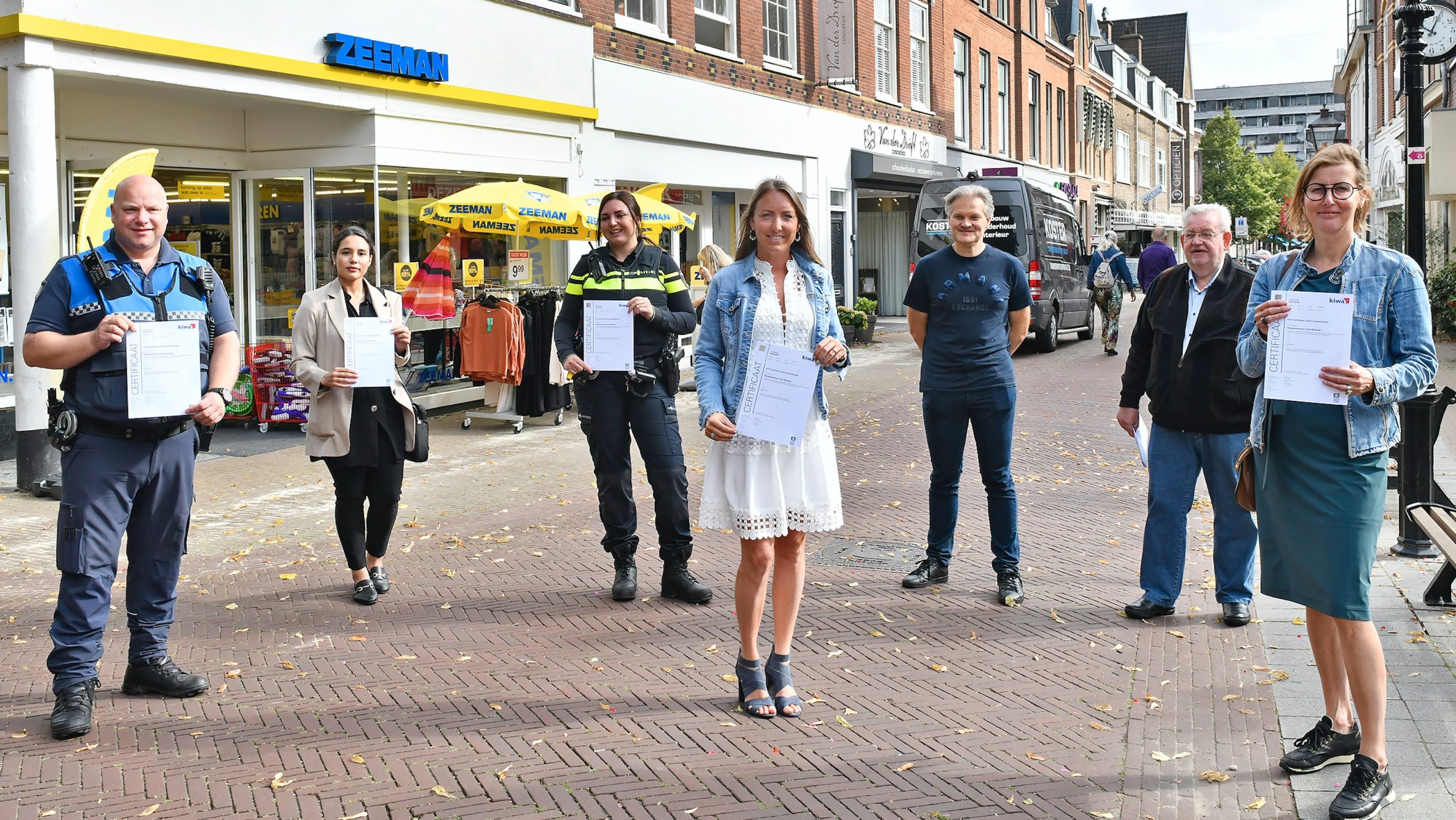 Rijswijkers omarmen veilig Winkelcentrum Oud Rijswijk