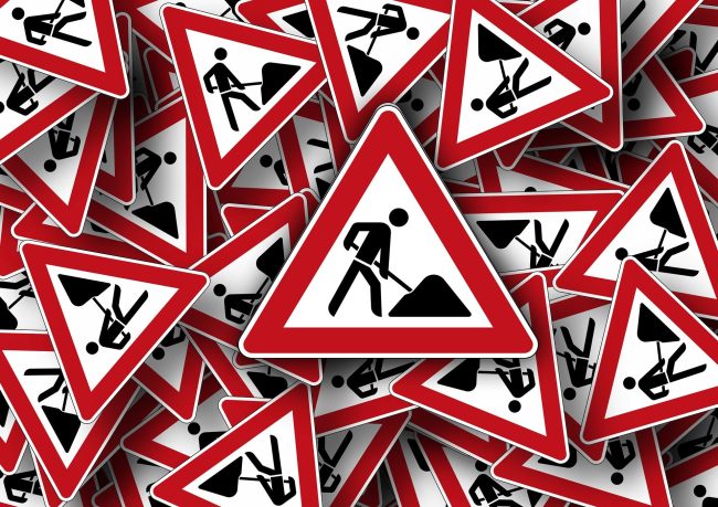 traffic-signs-663360_1920