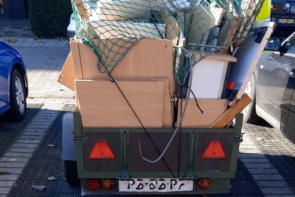 Eigenaar aanhangwagen gezocht in Delfgauw