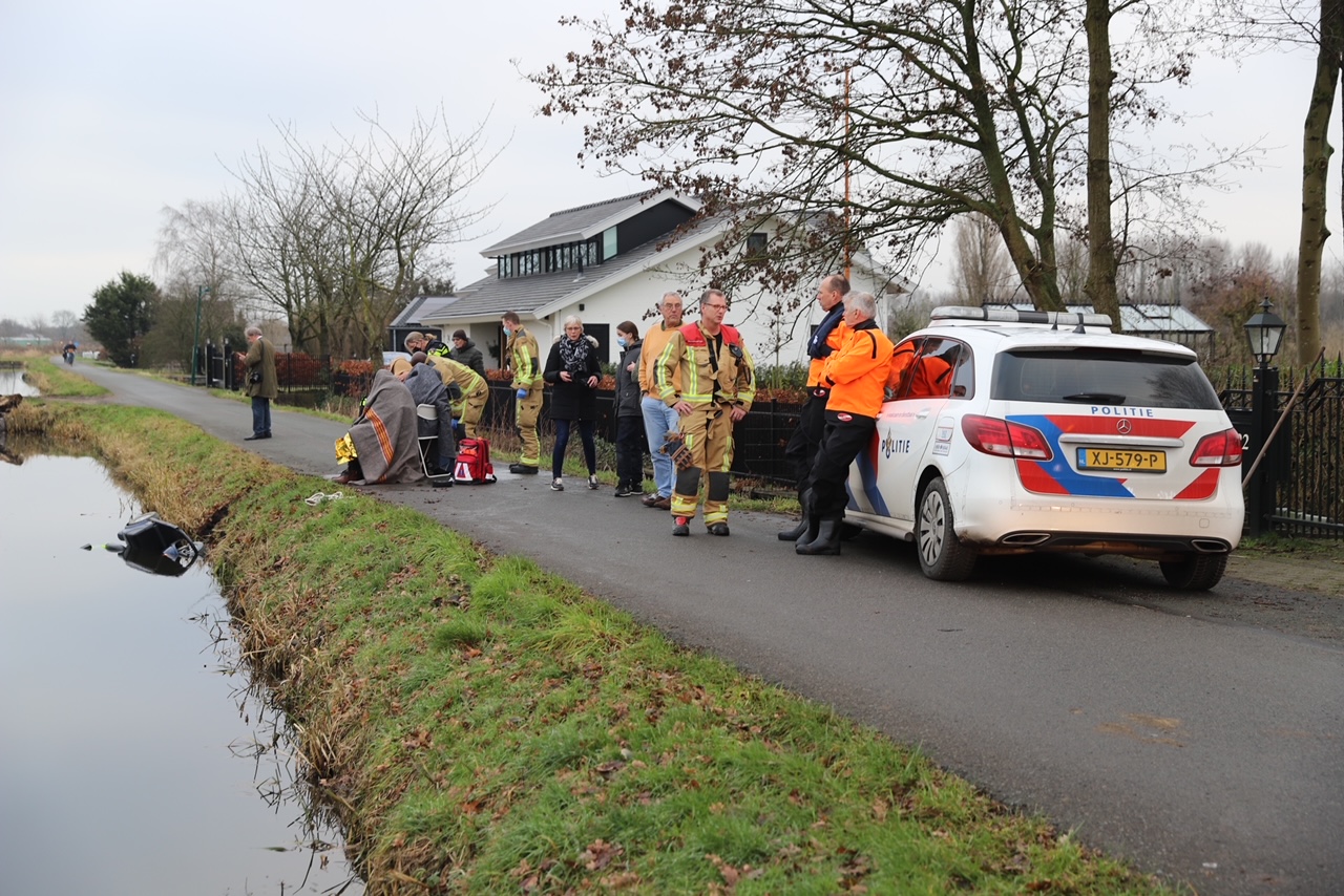 Scootmobiel raakt te water in Nootdorp