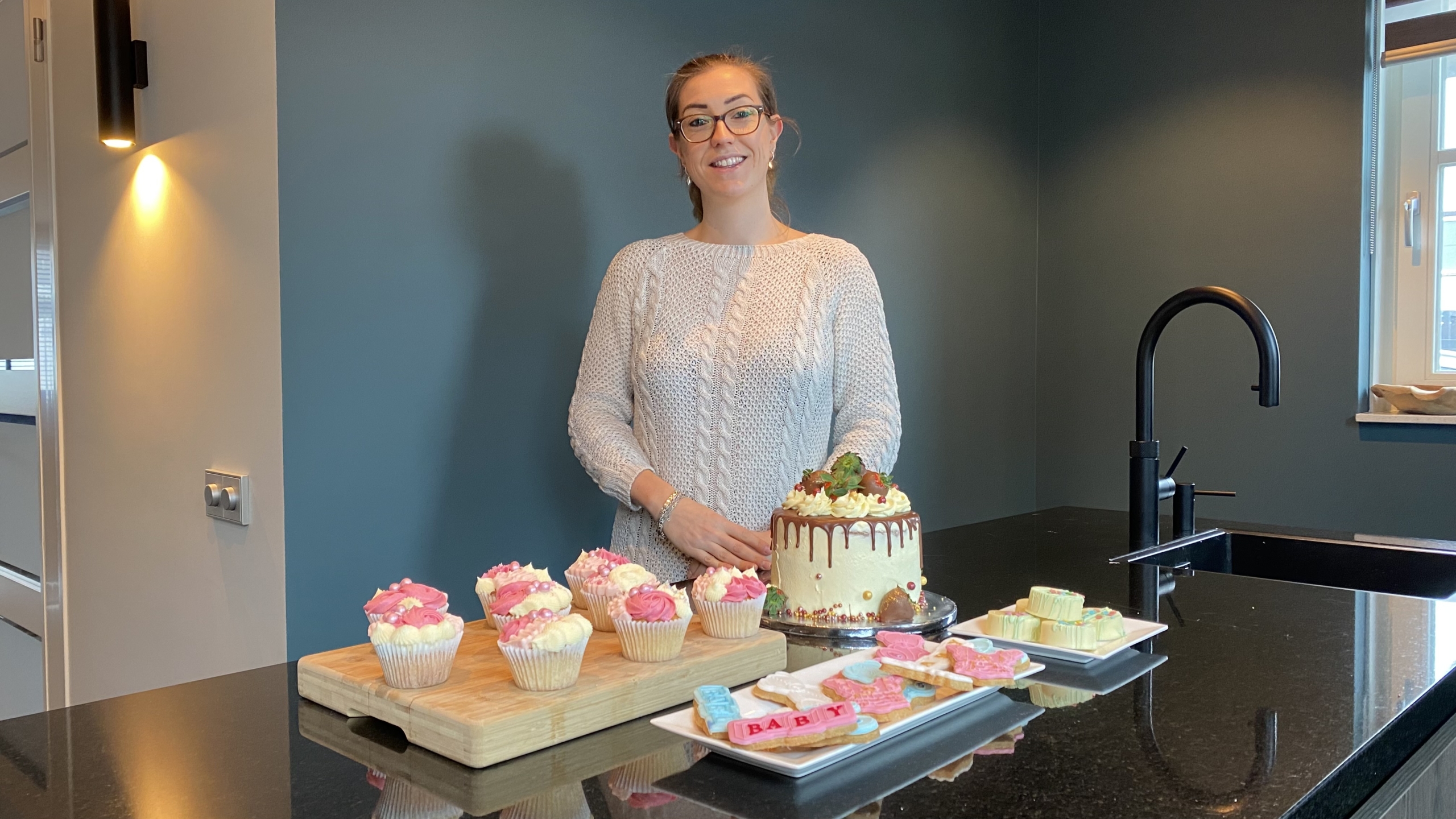 [VIDEO] Sweet By Mariek maakt taarten, cupcake’s en nog veel meer op aanvraag