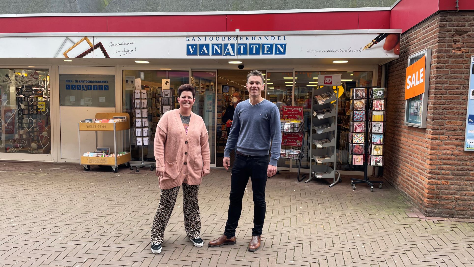 [VIDEO] Boekhandel van Atten staat weer vol met nieuwe boeken