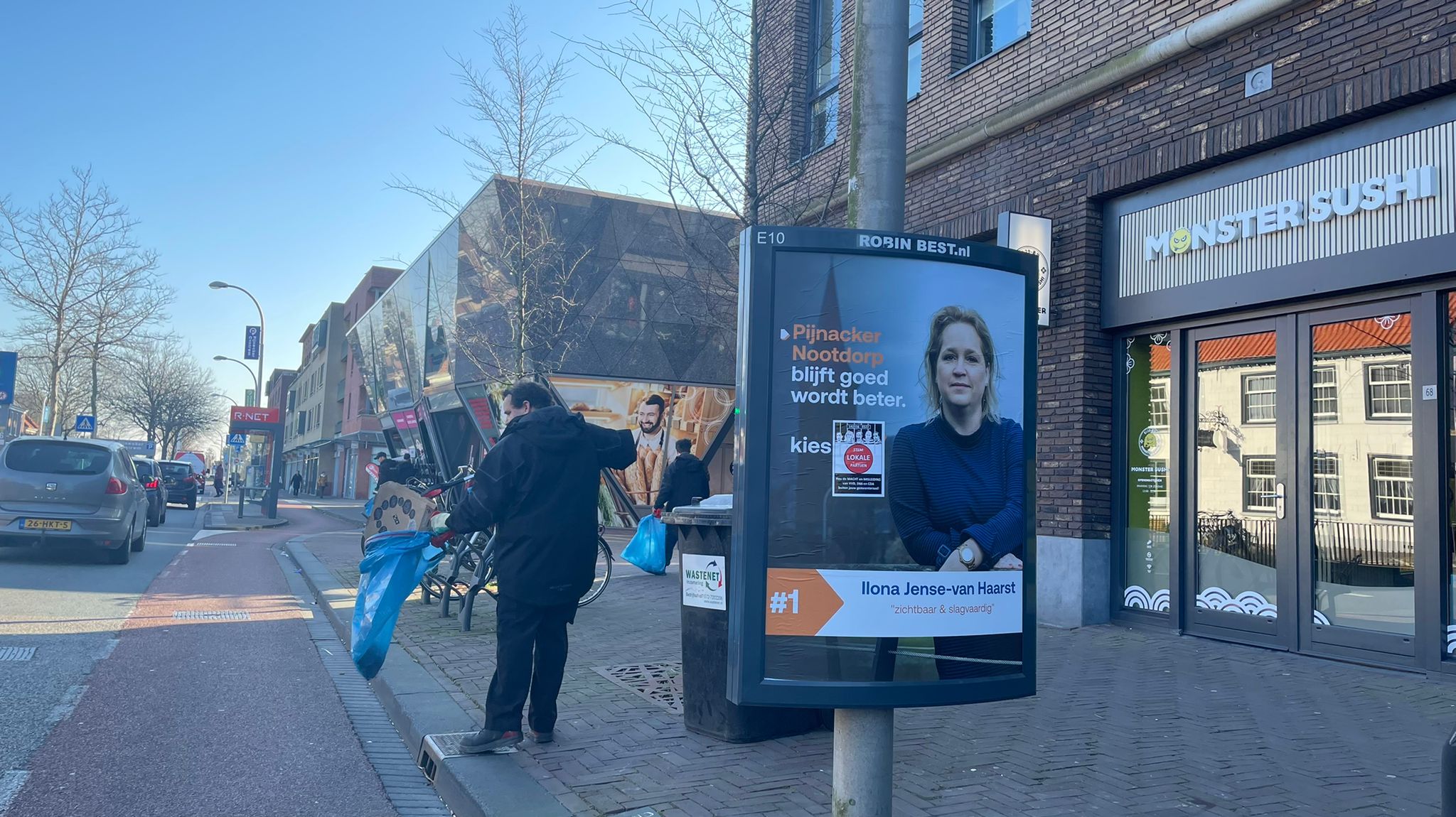 Landelijke politieke partijen geschokt over vernieling campagneborden