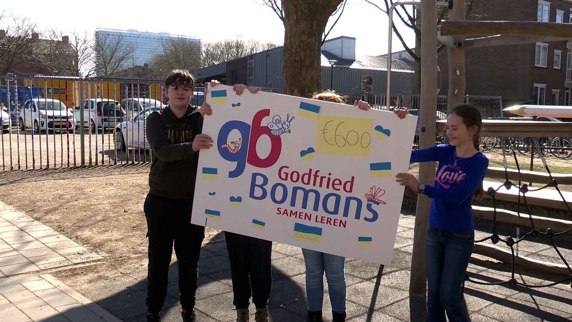 [VIDEO] Godfried Bomansschool zamelt plastic flessen in voor Oekraïne