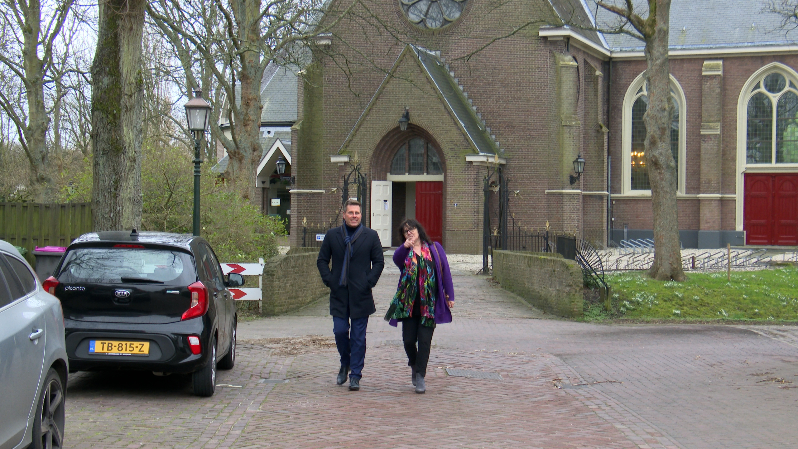 [VIDEO] Björn Lugthart leert geschiedenis van Pijnacker-Nootdorp kennen tijdens wandeling met de raad