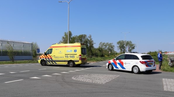 Ouder echtpaar valt met fiets in Pijnacker