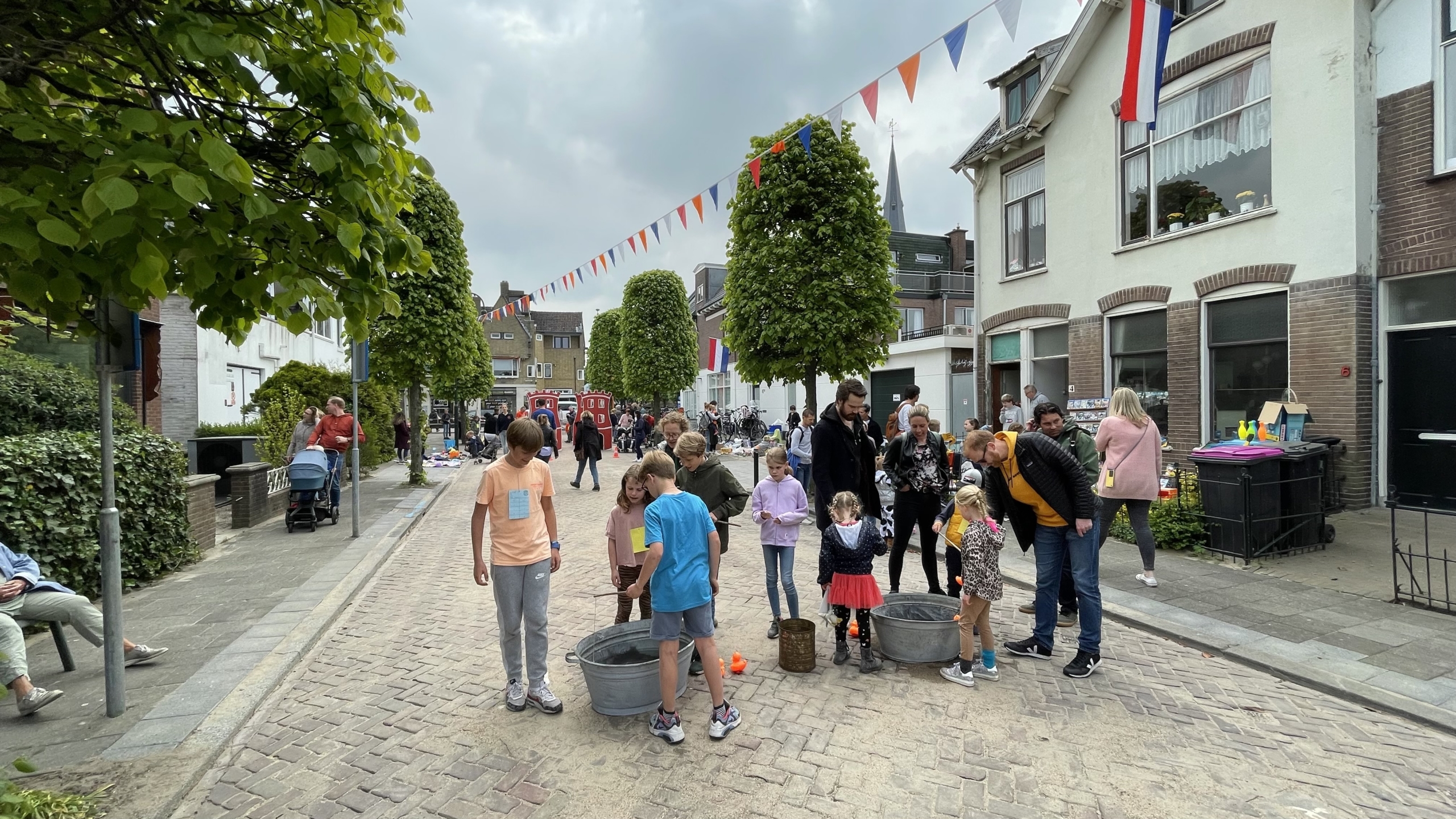 [VIDEO] Kinderen maken plezier tijdens 41ste Oranjelust Kinderspelen