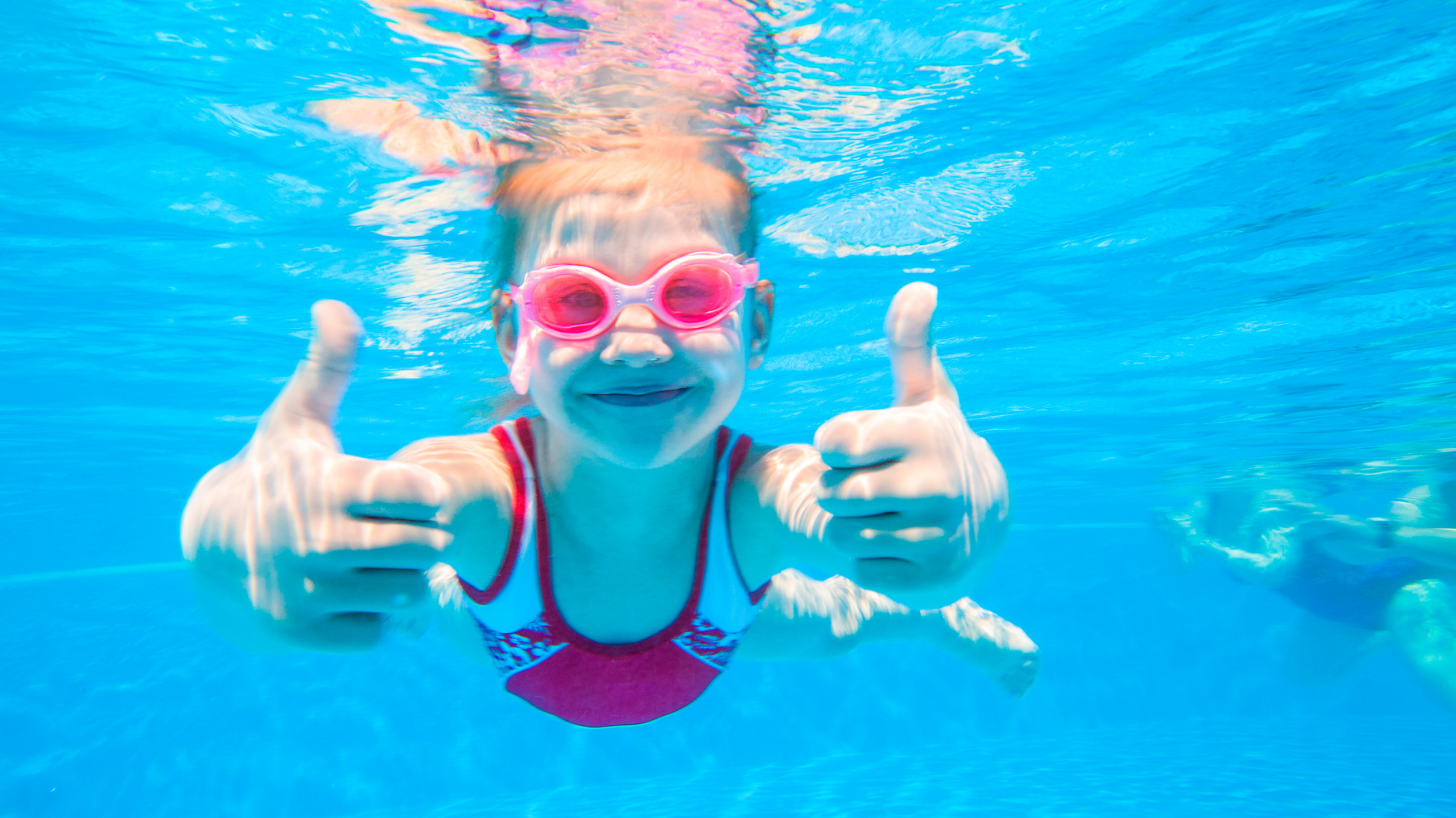 Zwemmen tijdens de zomervakantie in de Viergang