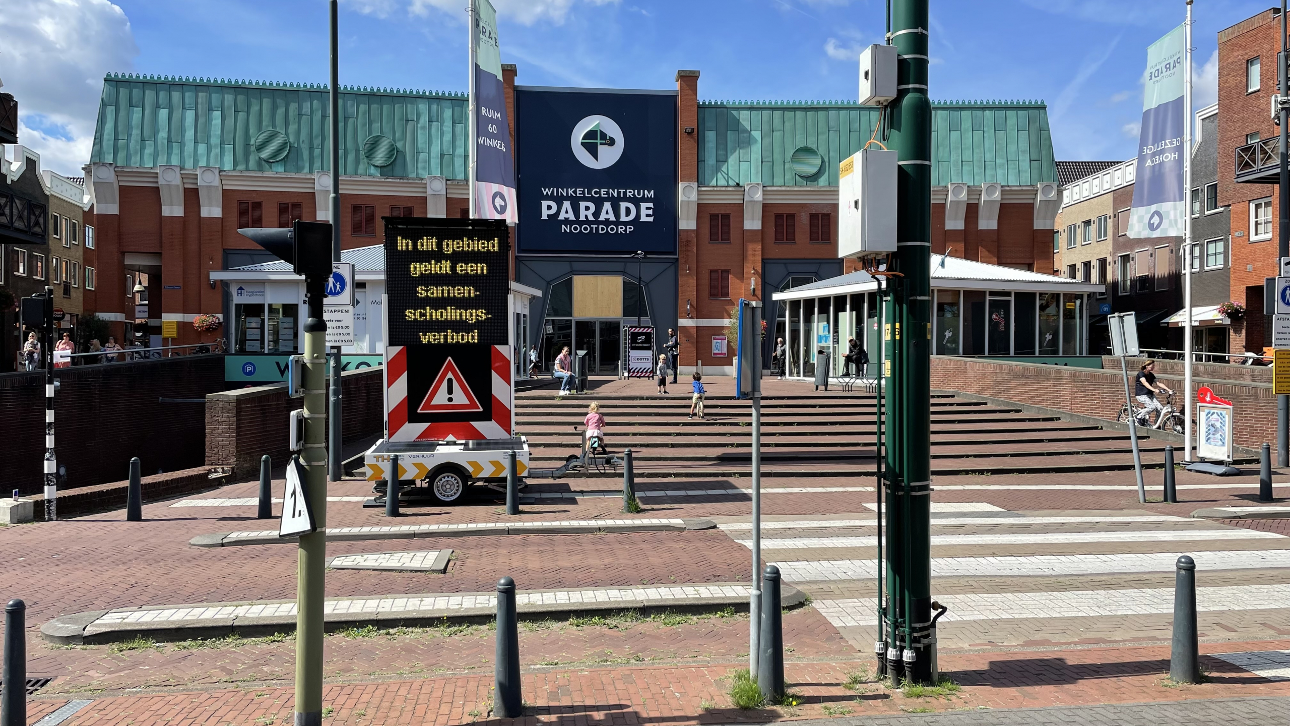 Gemeente heft samenscholingsverbod bij winkelcentrum Parade op