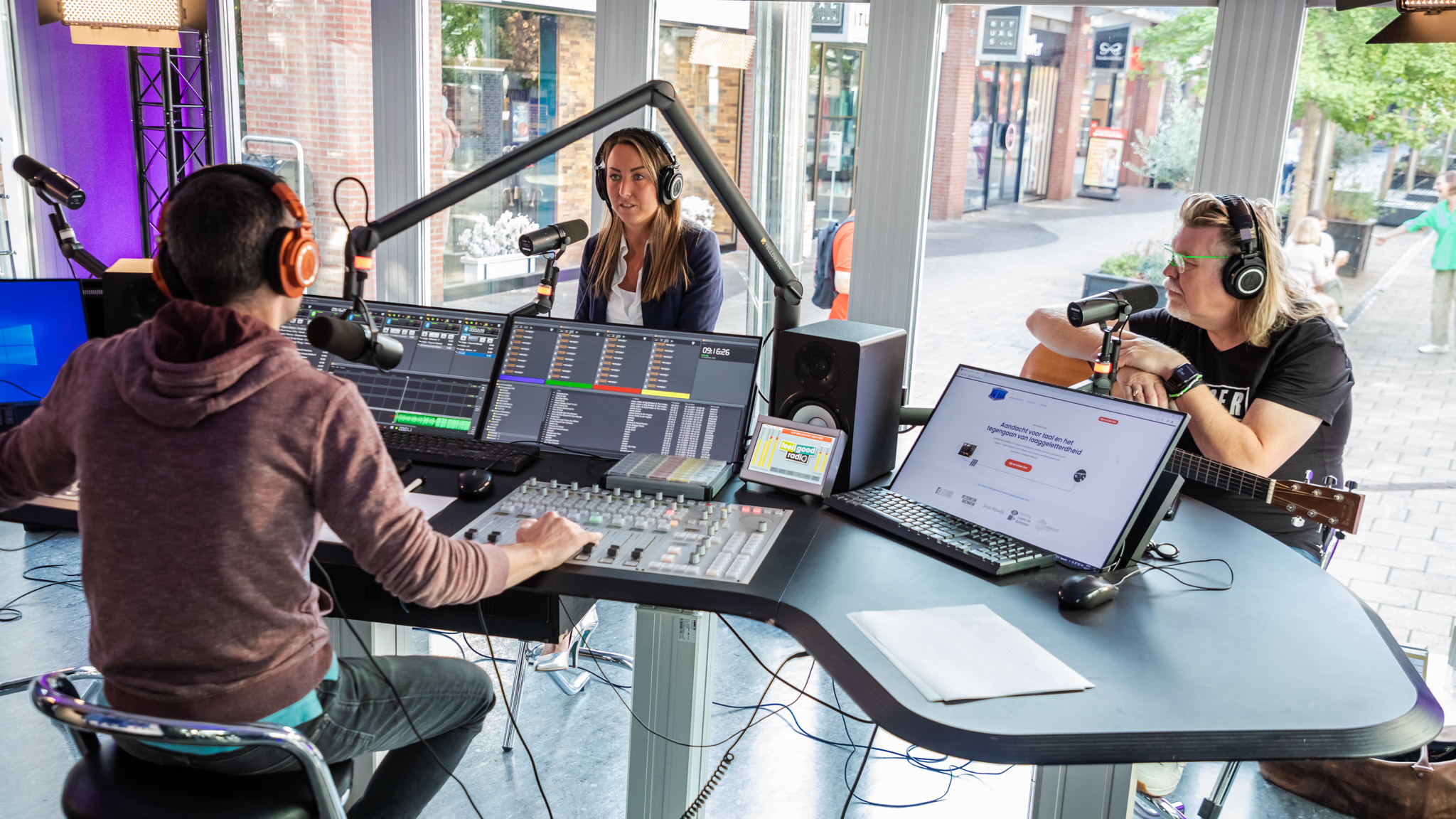 Glazen Radiohuis in Bogaard Stadscentrum officieel van start