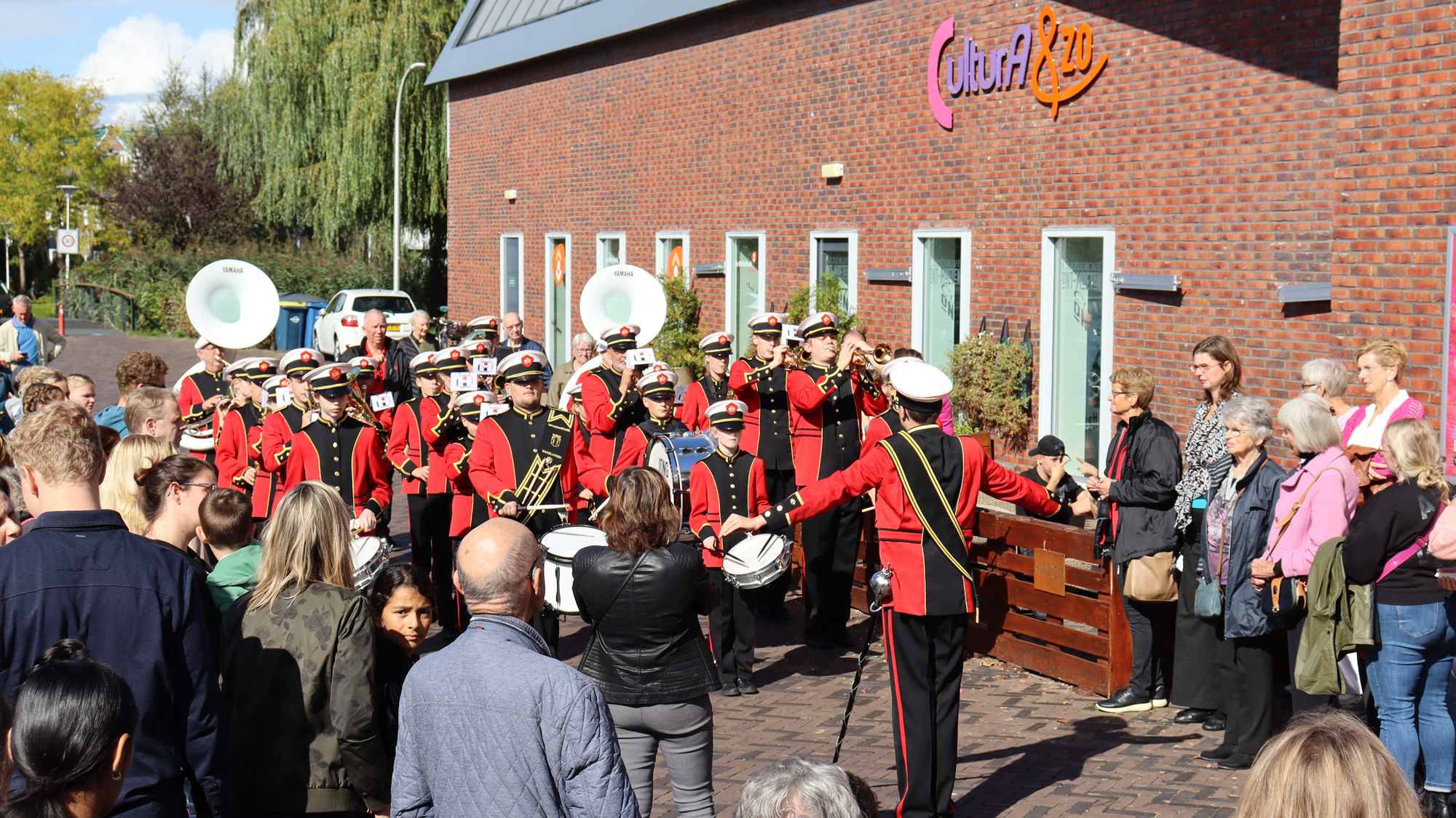 Afwisselende culturele voorstelling bij Stuif IN Café Cultuurrrr