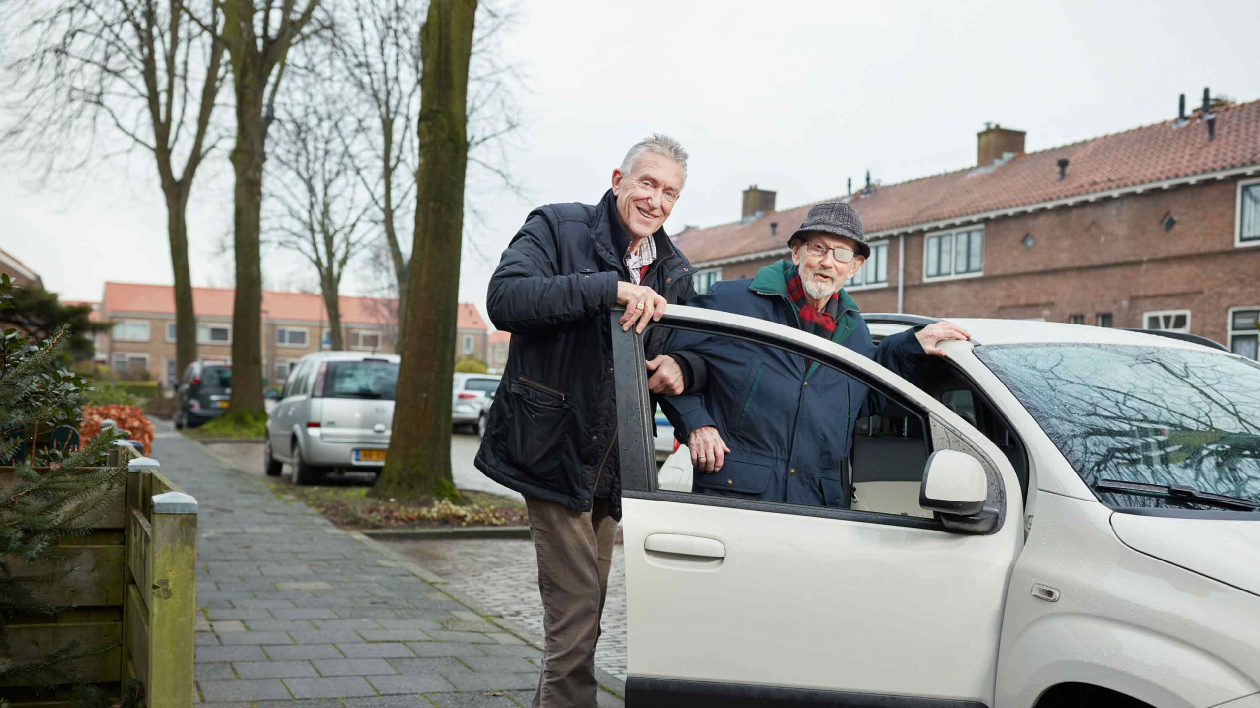 Vrijwilligers brengen minder mobiele inwoners van A naar B