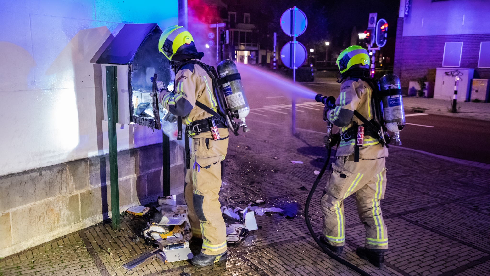 Minibibliotheek bij Leidschendamse Dorpskerk vernield door brand