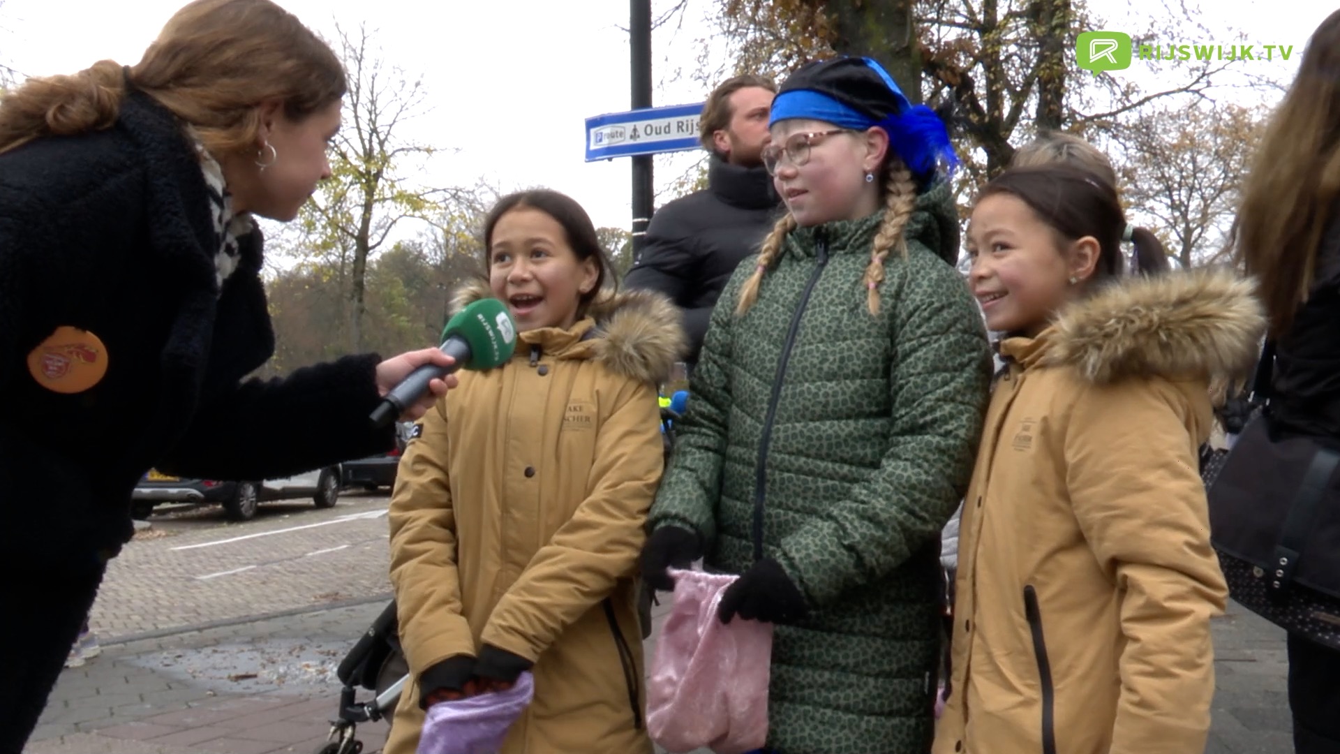 [VIDEO] Sinterklaas verwelkomd in Rijswijk: “Ik heb nog nooit zo’n leuk feest meegemaakt”