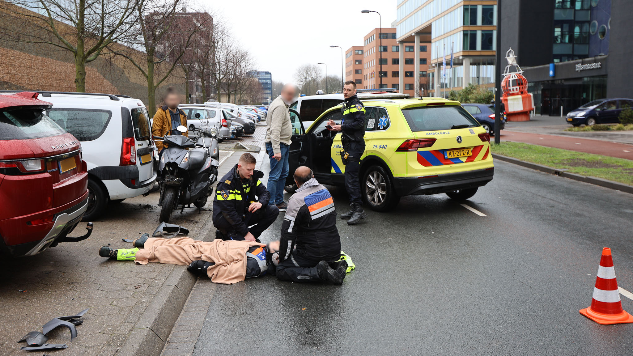 Rijles eindigt in brokken op Lange Kleiweg