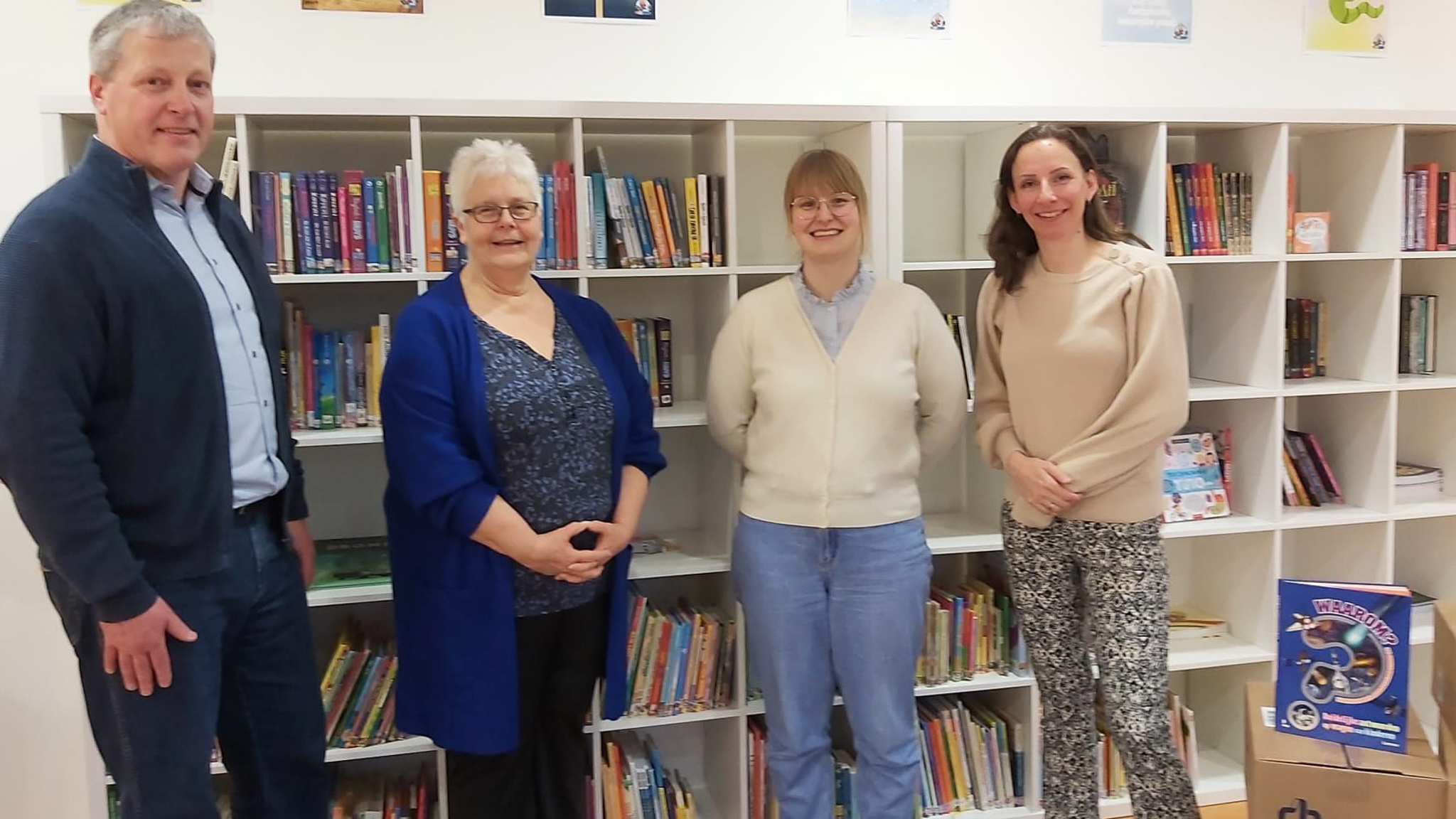 Bibliotheek geopend op Oekraïense school na donatie Van Ravesteyn Fonds