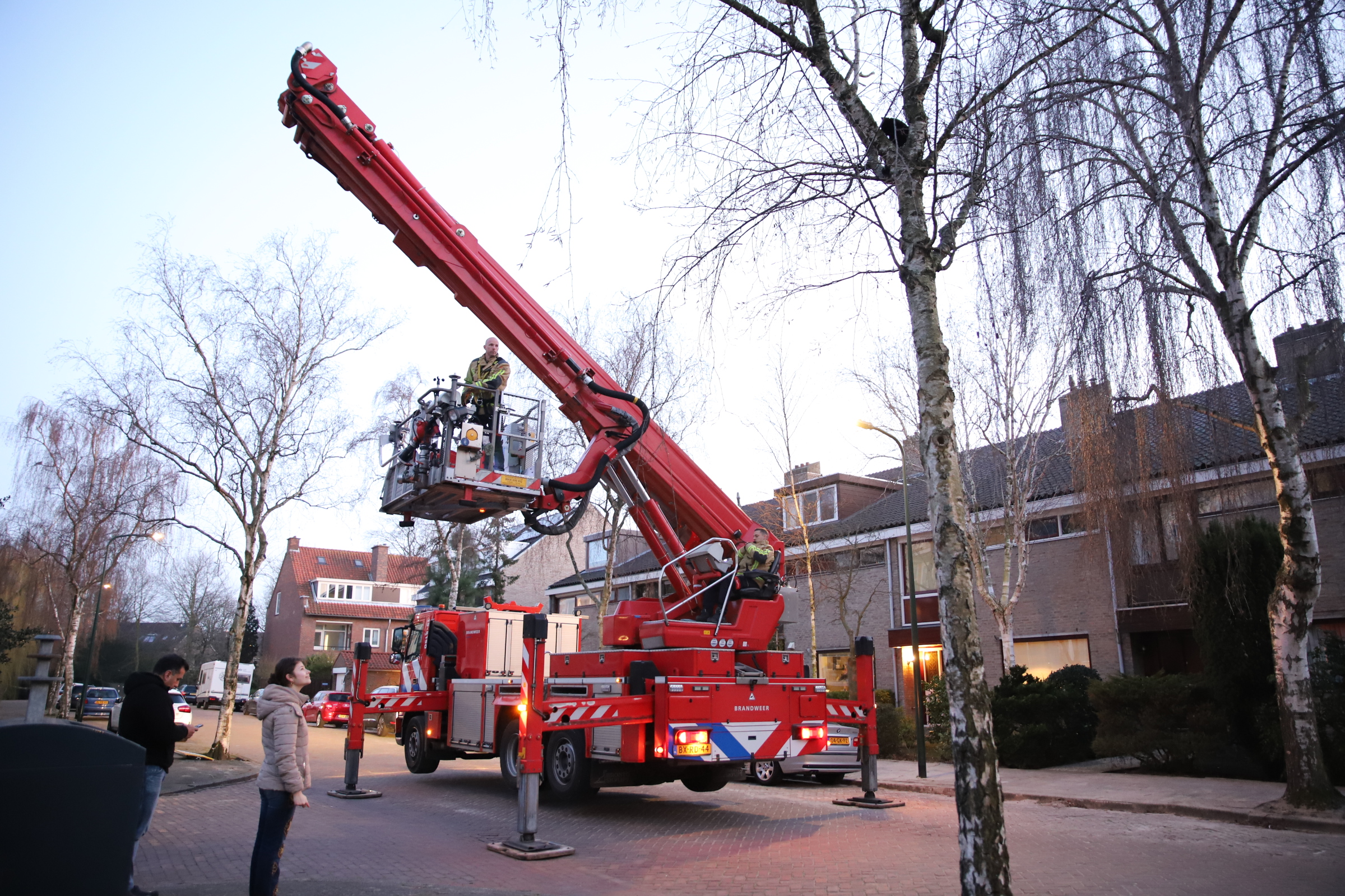 Veel rook en schade bij brand in Terracottastraat