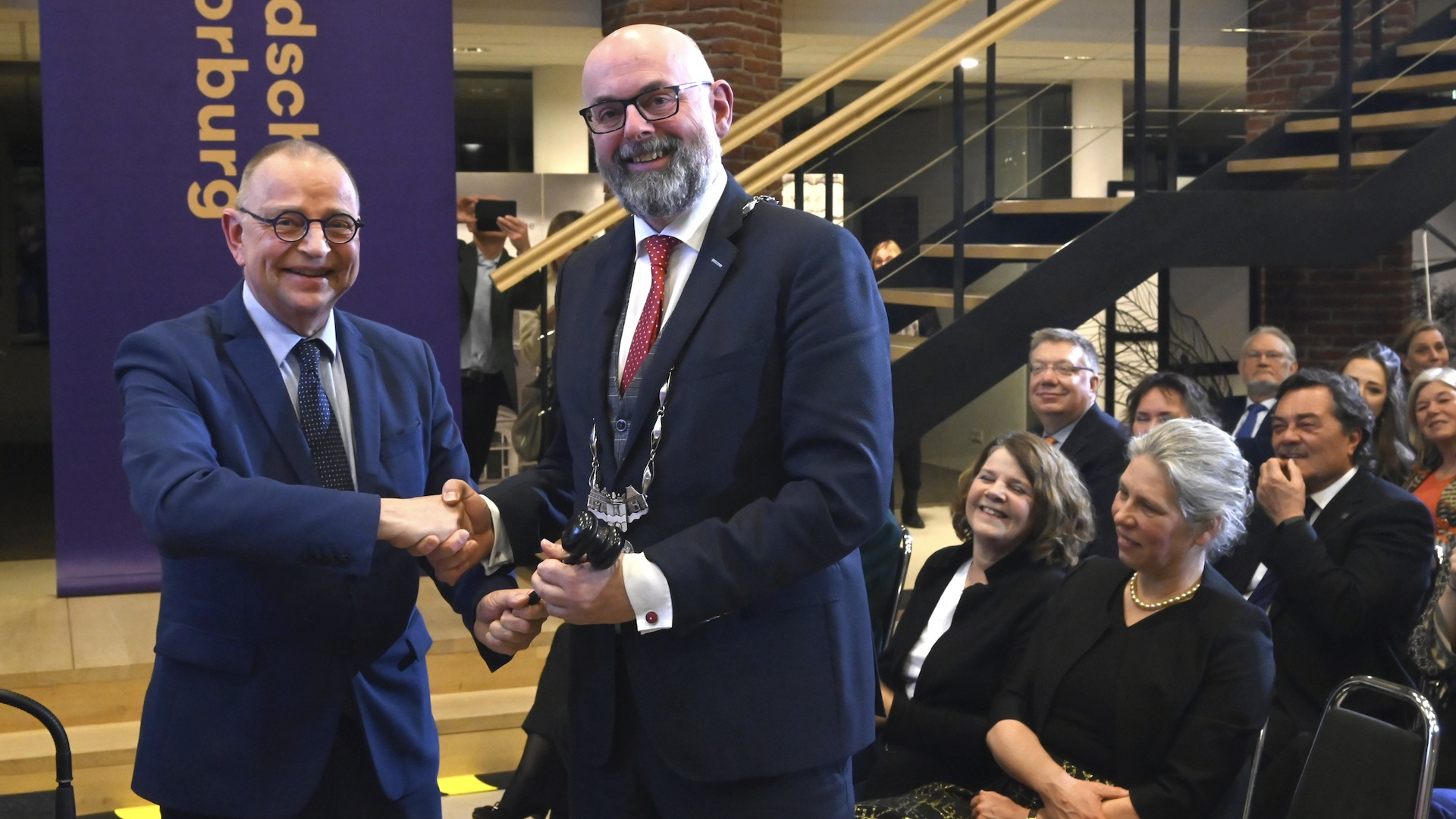 [VIDEO] Martijn Vroom is de nieuwe burgemeester van Leidschendam-Voorburg