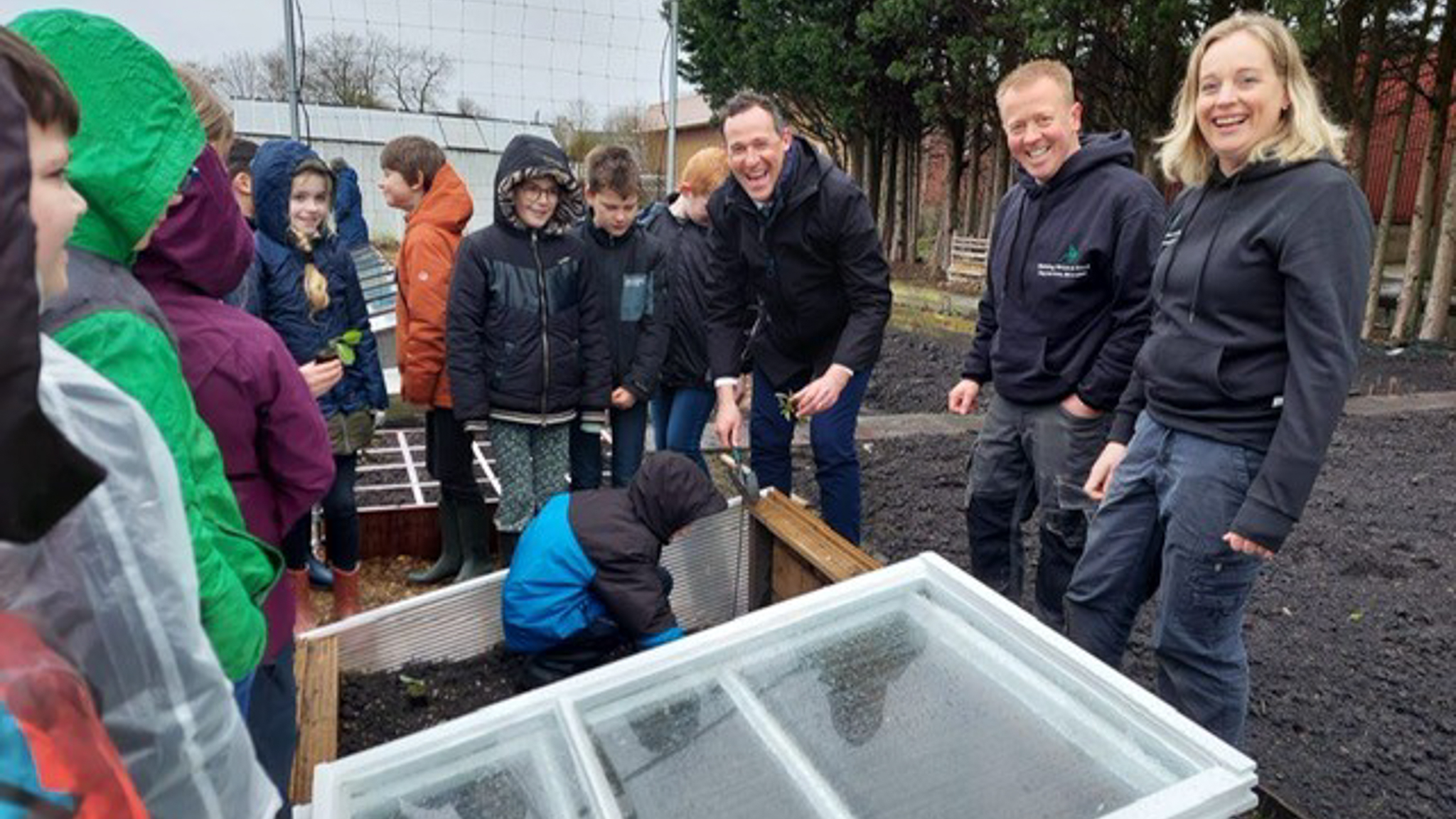 Schooltuinen Maerten van den Velde-school feestelijk geopend