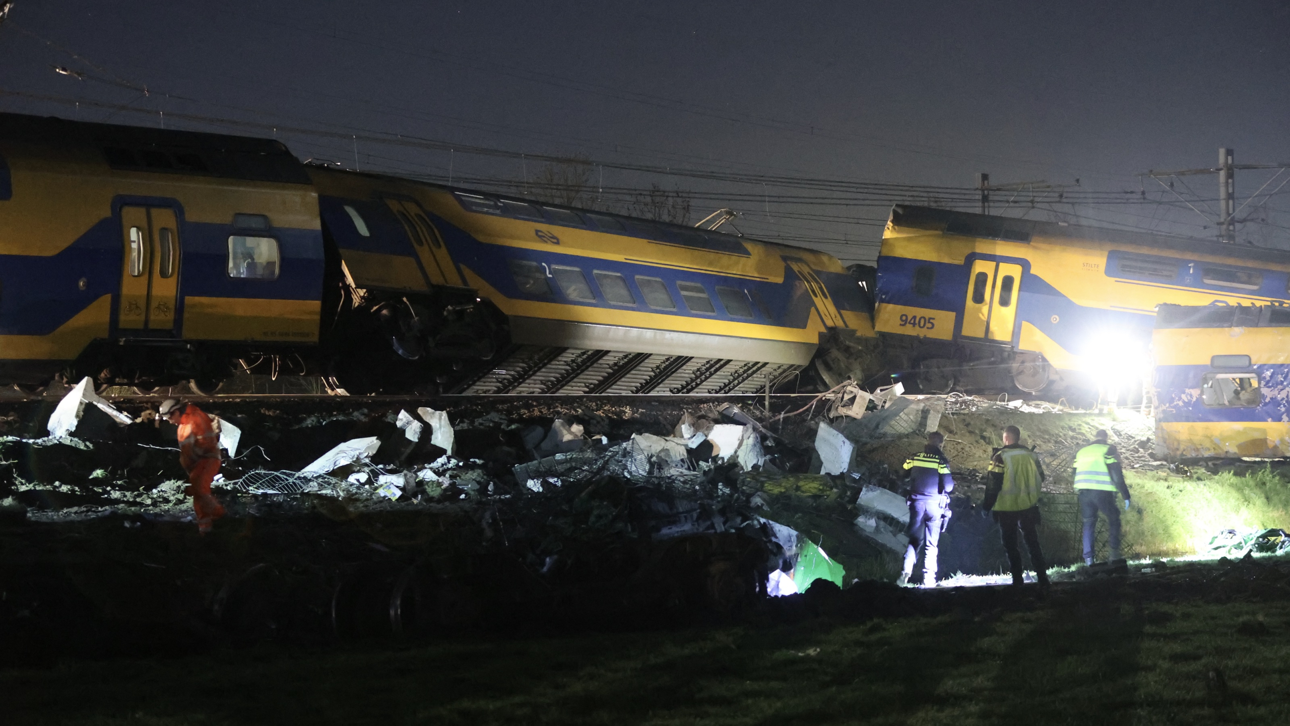 Zwaar ongeval: Trein met 50 passagiers ontspoord bij Voorschoten