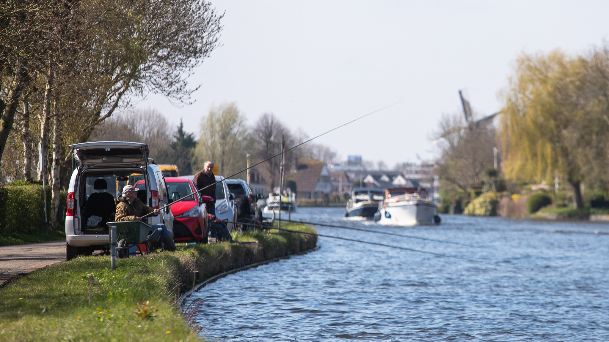 Vissen in de Vliet tijdens de viswedstrijden van Arachno-Corner