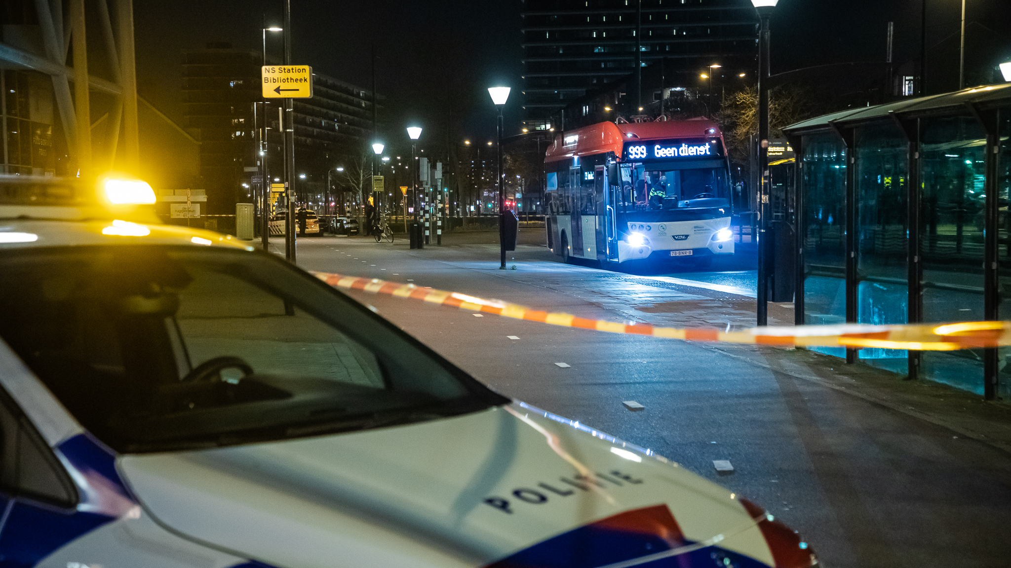 Busplatform station Rijswijk tijdelijk ontruimd vanwege verdacht voorwerp in bus