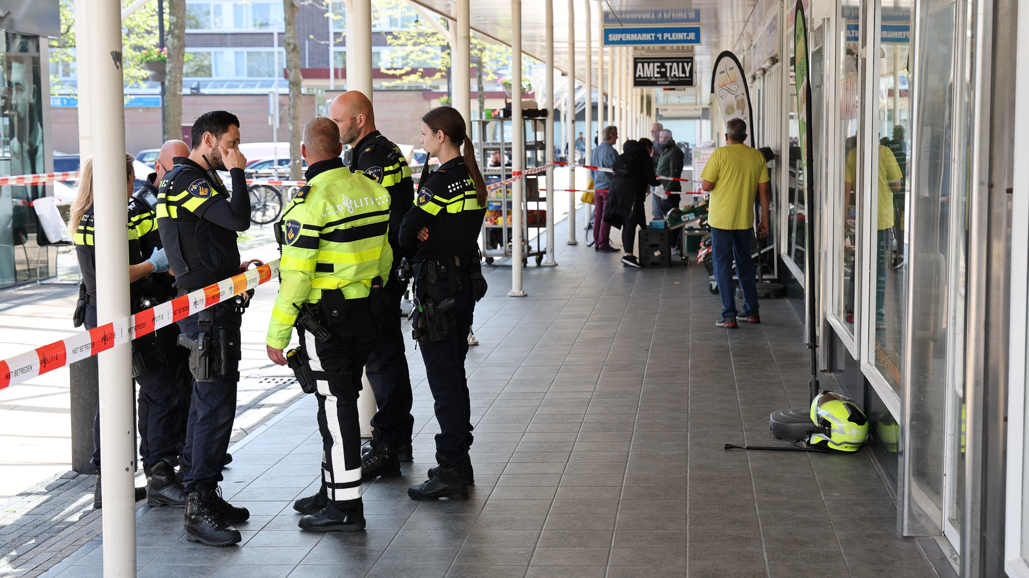 Twe aanhoudingen na steekincident bij Koningin Julianaplein in Voorburg