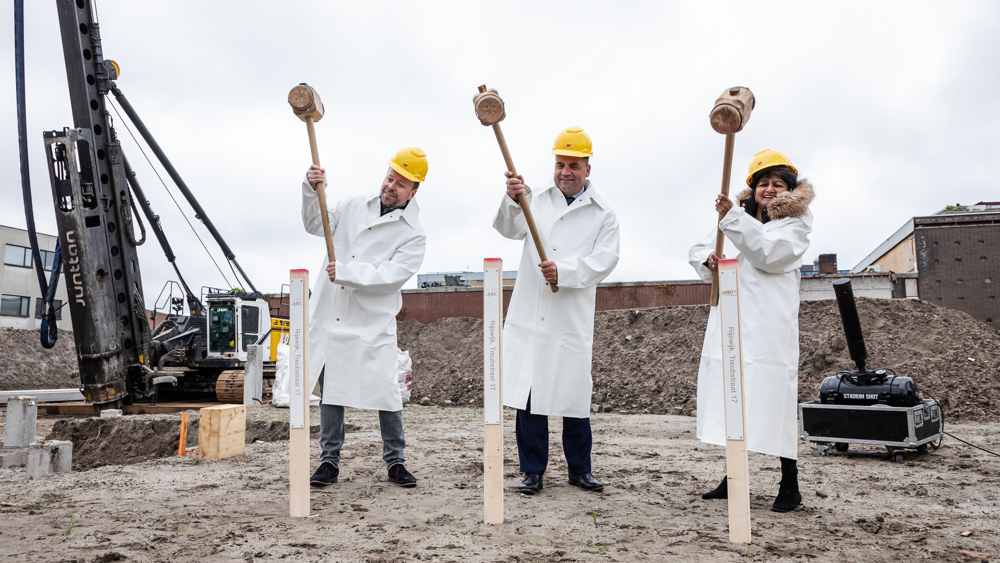 Bouw bedrijfsverzamelgebouw Treubstraat feestelijk van start