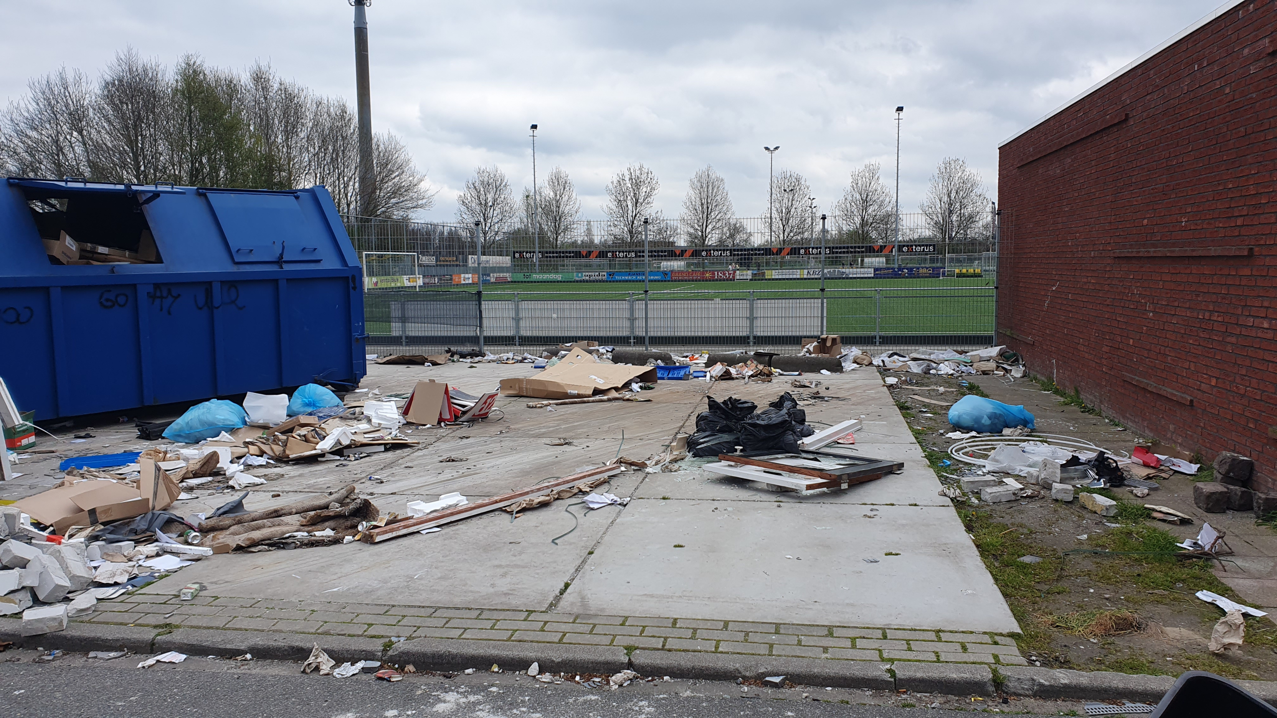 Papiercontainers weggehaald bij SV Nootdorp