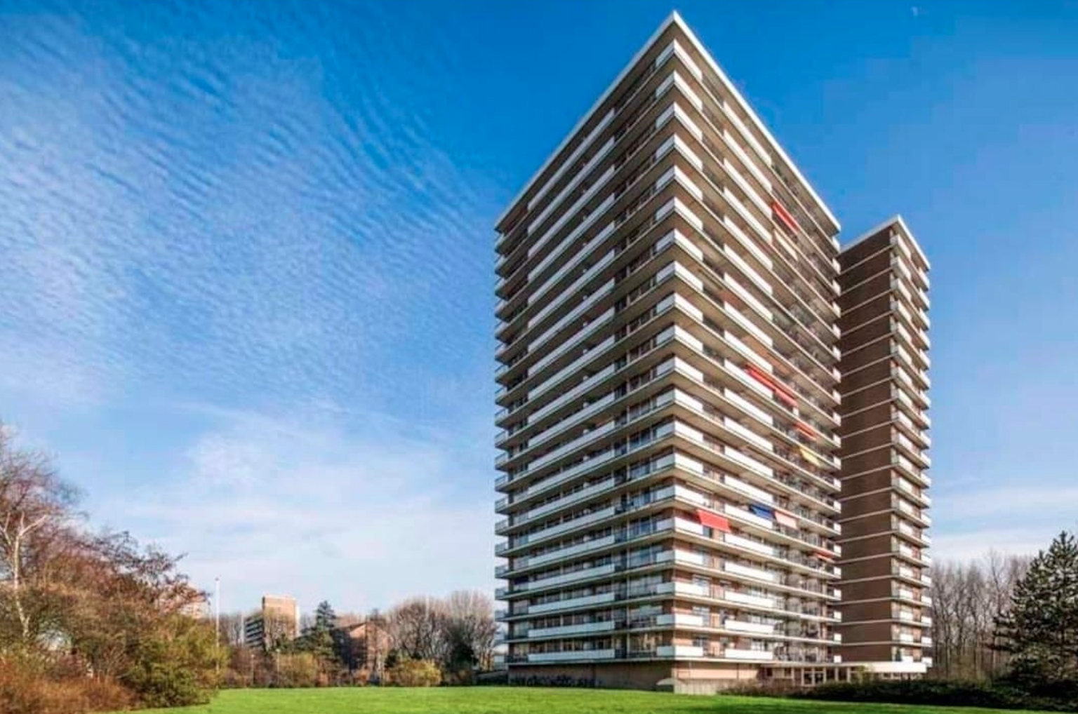 Bewoners flat Molenvoorde aan de Clavecimbellaan klagen over watertemperatuur