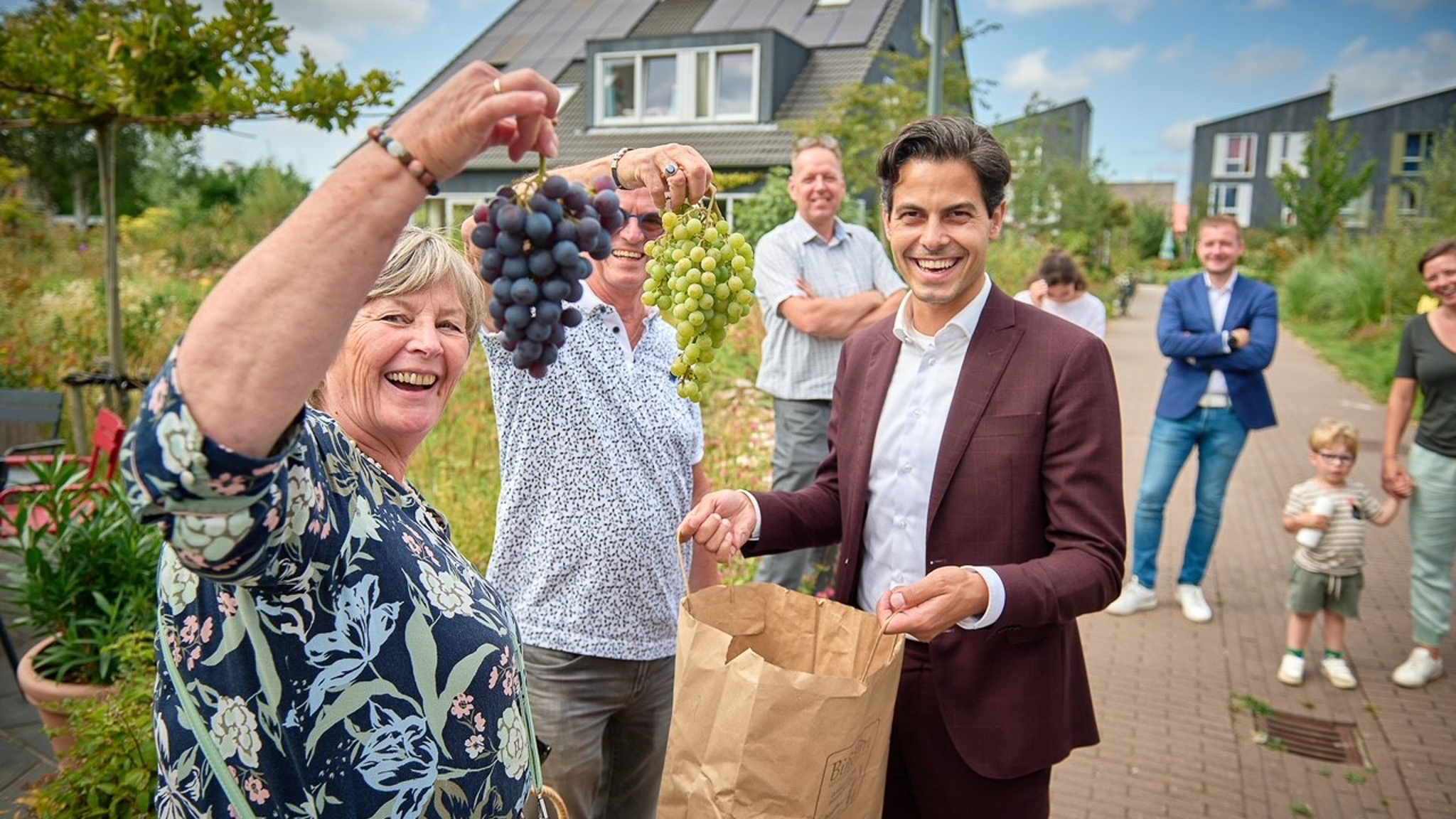 Demissionair minister Rob Jetten bezoekt in Rijswijk duurzaamste wijk van Nederland