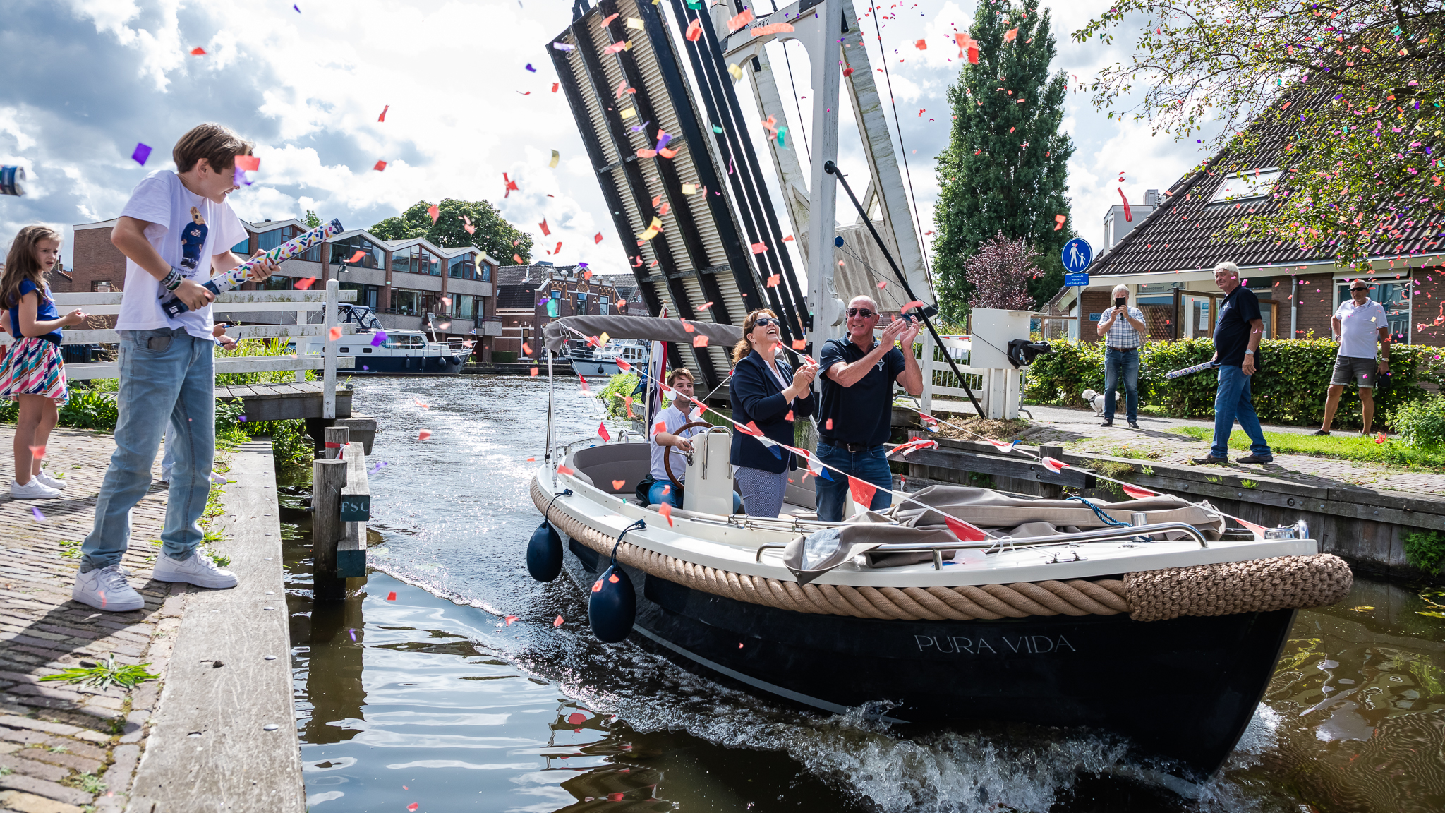 Vernieuwde Plaspoelhaven in Leidschendam feestelijk geopend