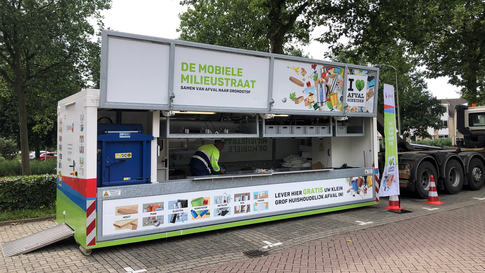 Mobiele milieustraat als antwoord op sluiting milieustraat in Nootdorp