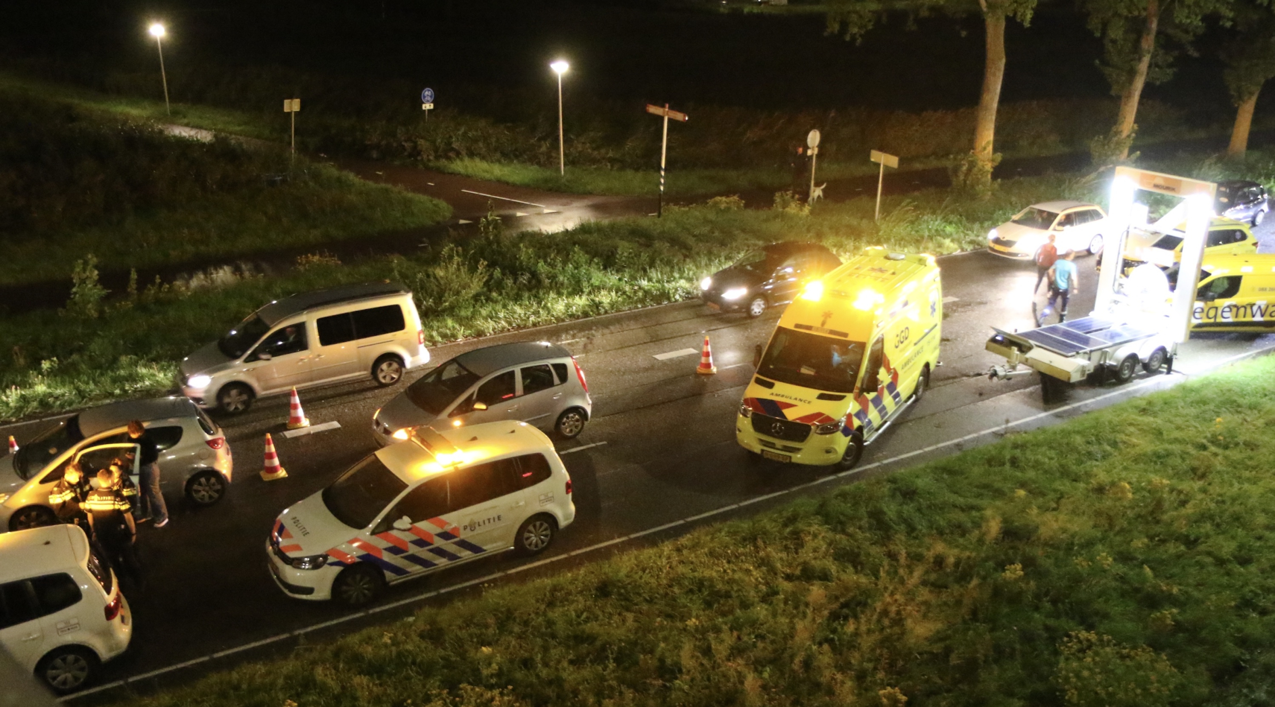 Flinke ravage na aanrijding Beatrixlaan met vier auto’s