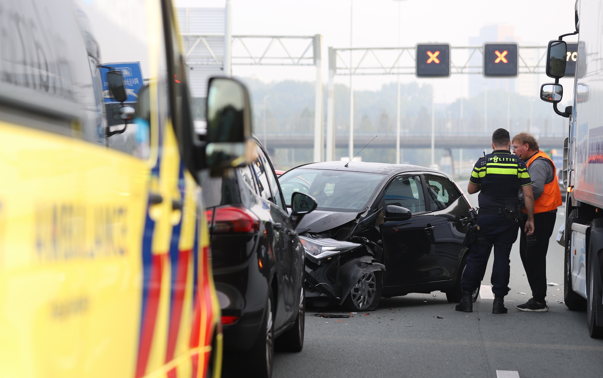 Vrachtwagen betrokken bij ongeval A4 Rijswijk