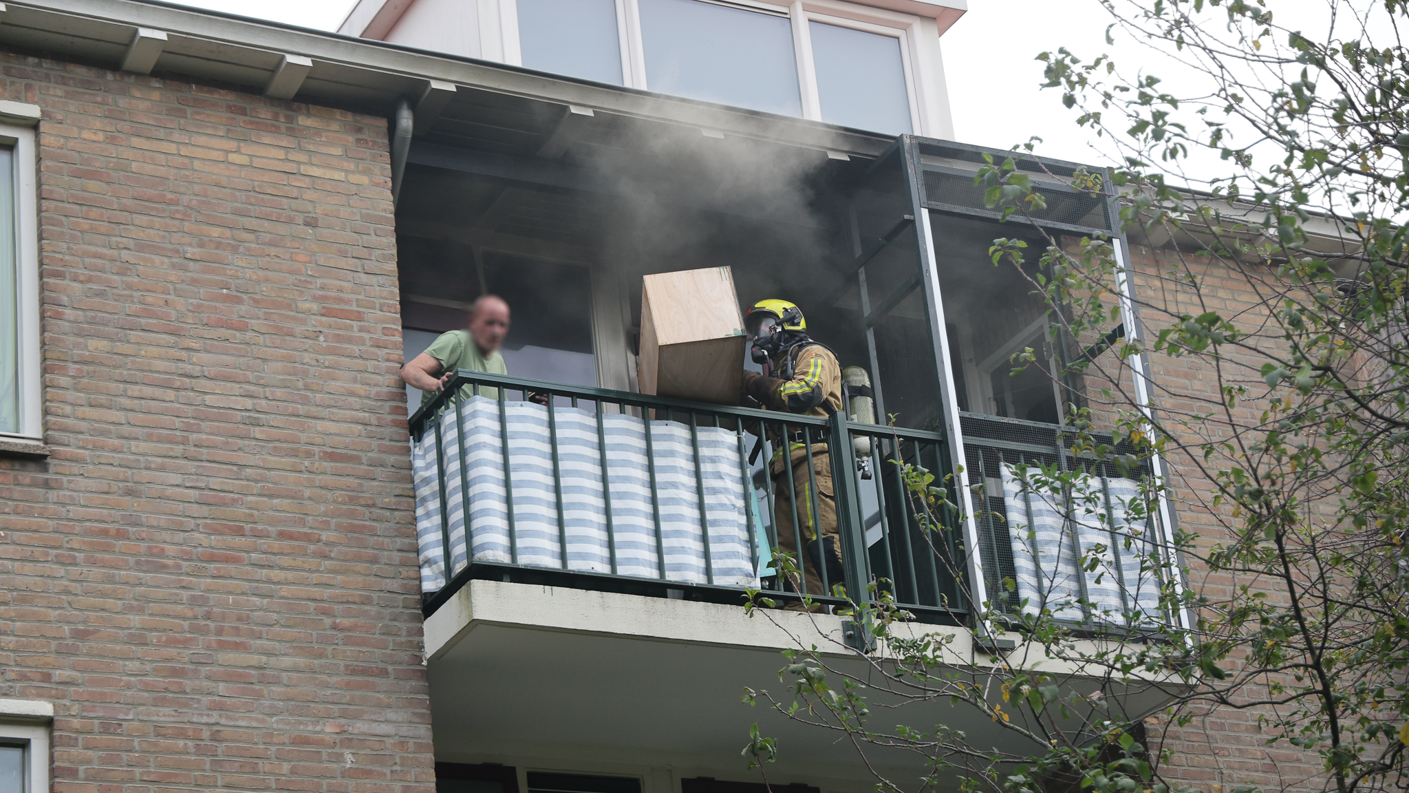 Bewoner gooit kat van balkon bij woningbrand in Voorburg