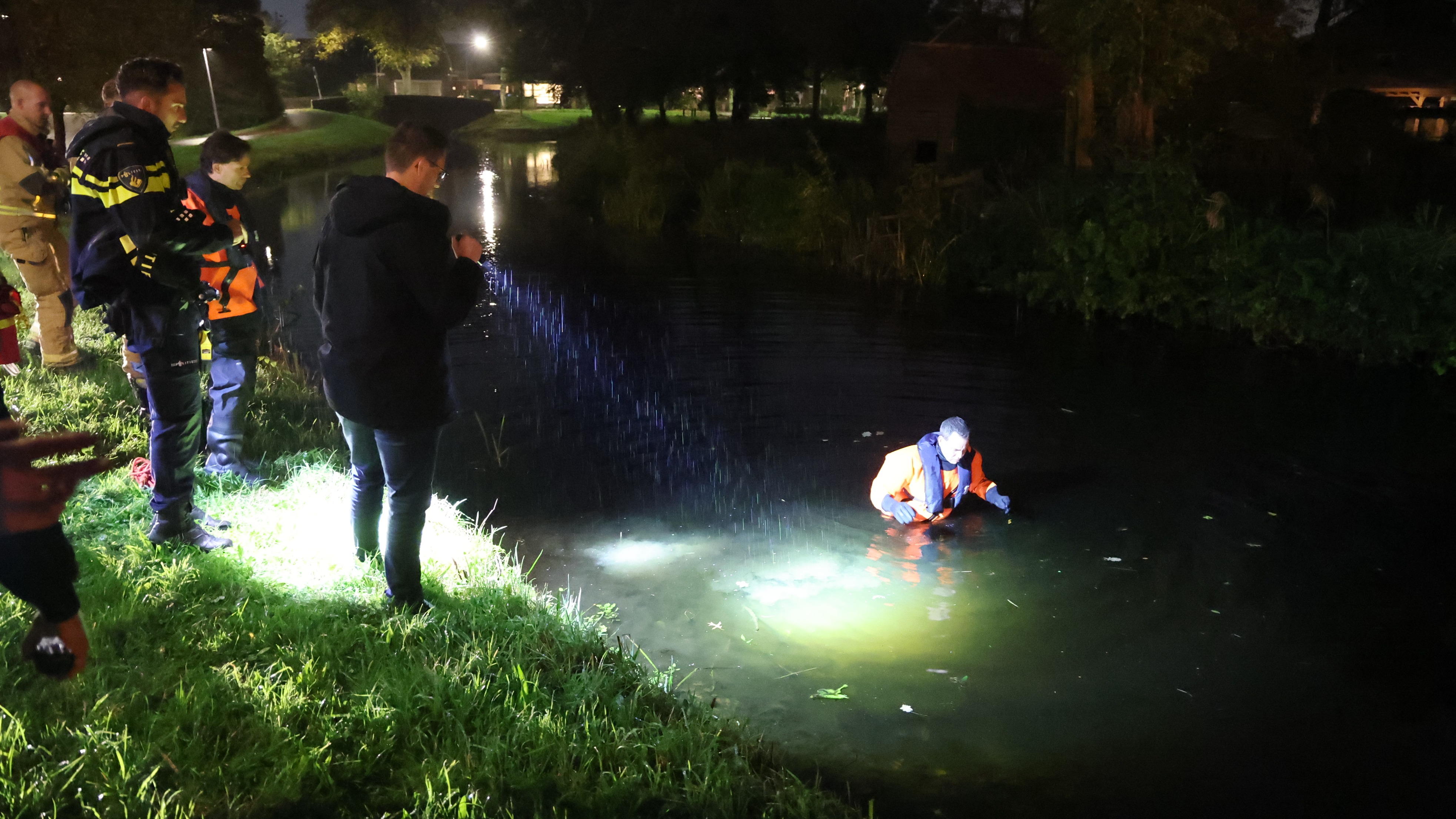 Brandweer gewaarschuwd voor ‘persoon te water’