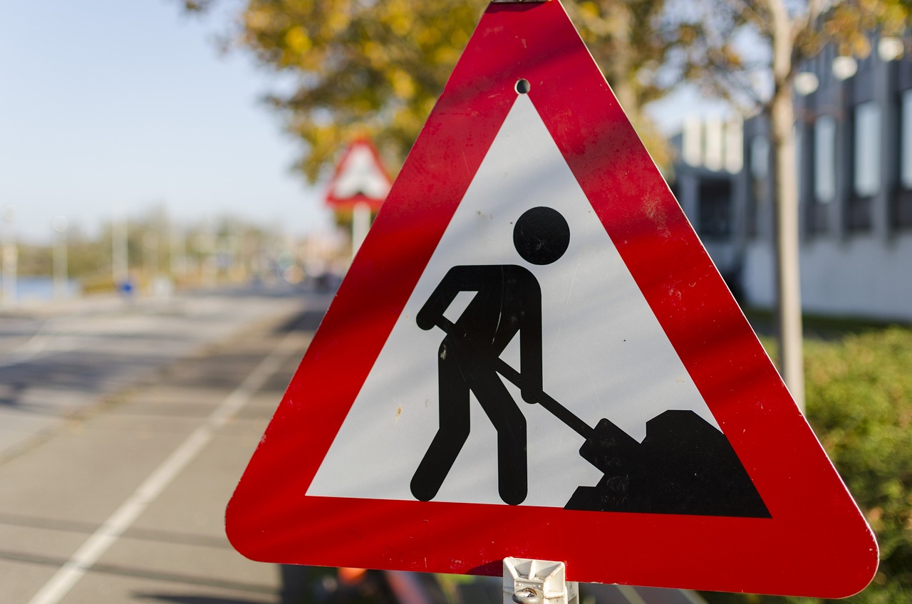 Venestraat Leidschendam afgesloten voor kabelaanleg