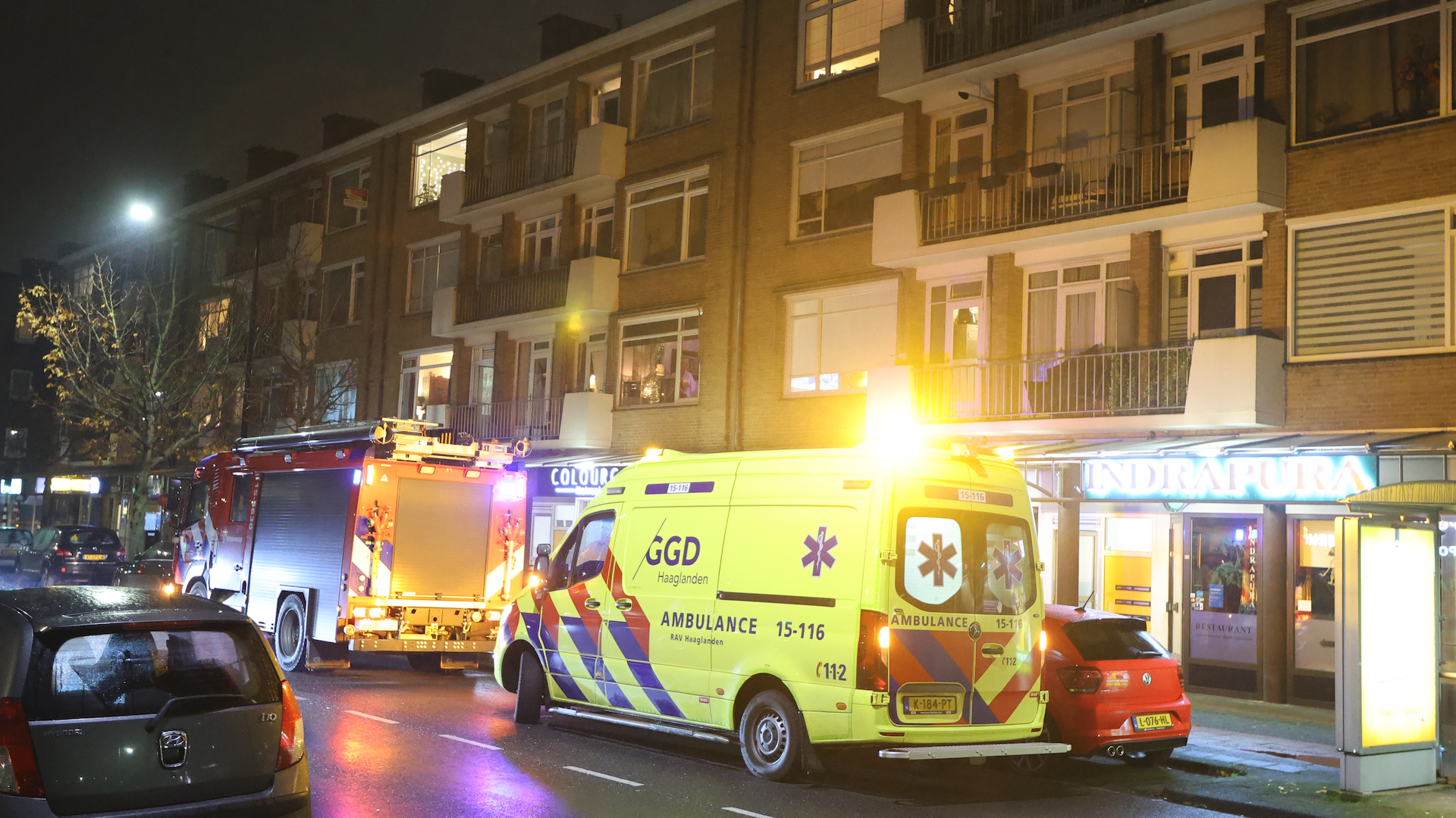 Baby en moeder uit huis gehaald na vreemde lucht in woning Ravesteijnplein