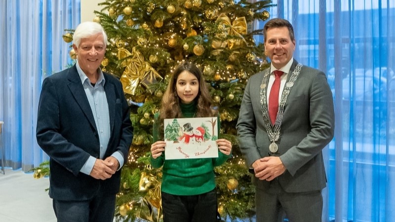 Kerstkaart van Kenzi Fayez siert gemeente Pijnacker-Nootdorp