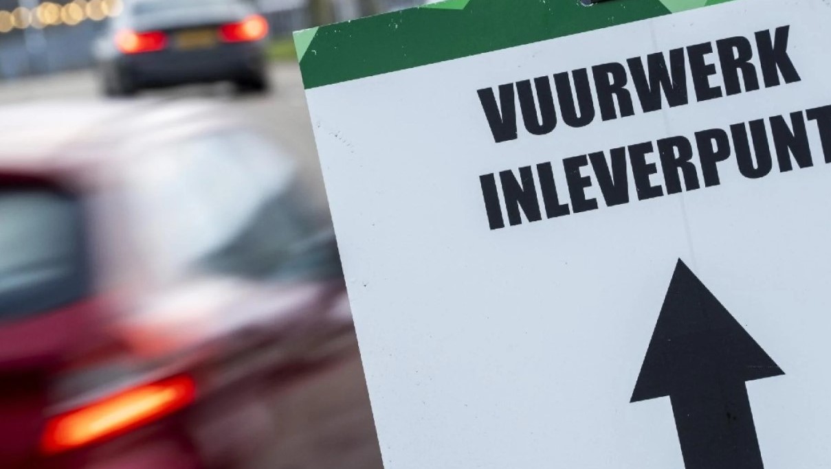 Lever verboden vuurwerk in zonder straf te ontvangen