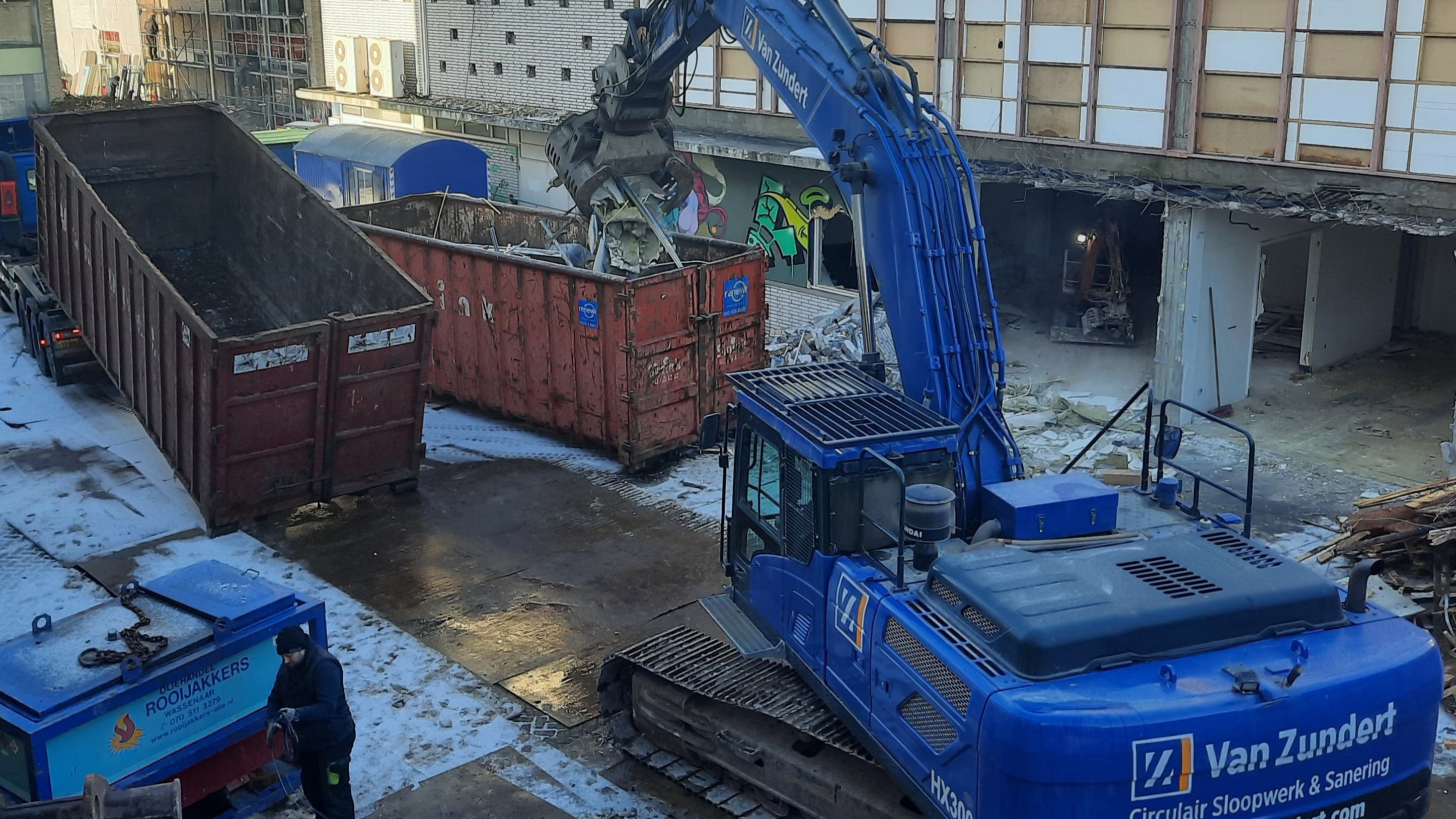 Sloop leegstaande gebouwen Frijdastraat van start