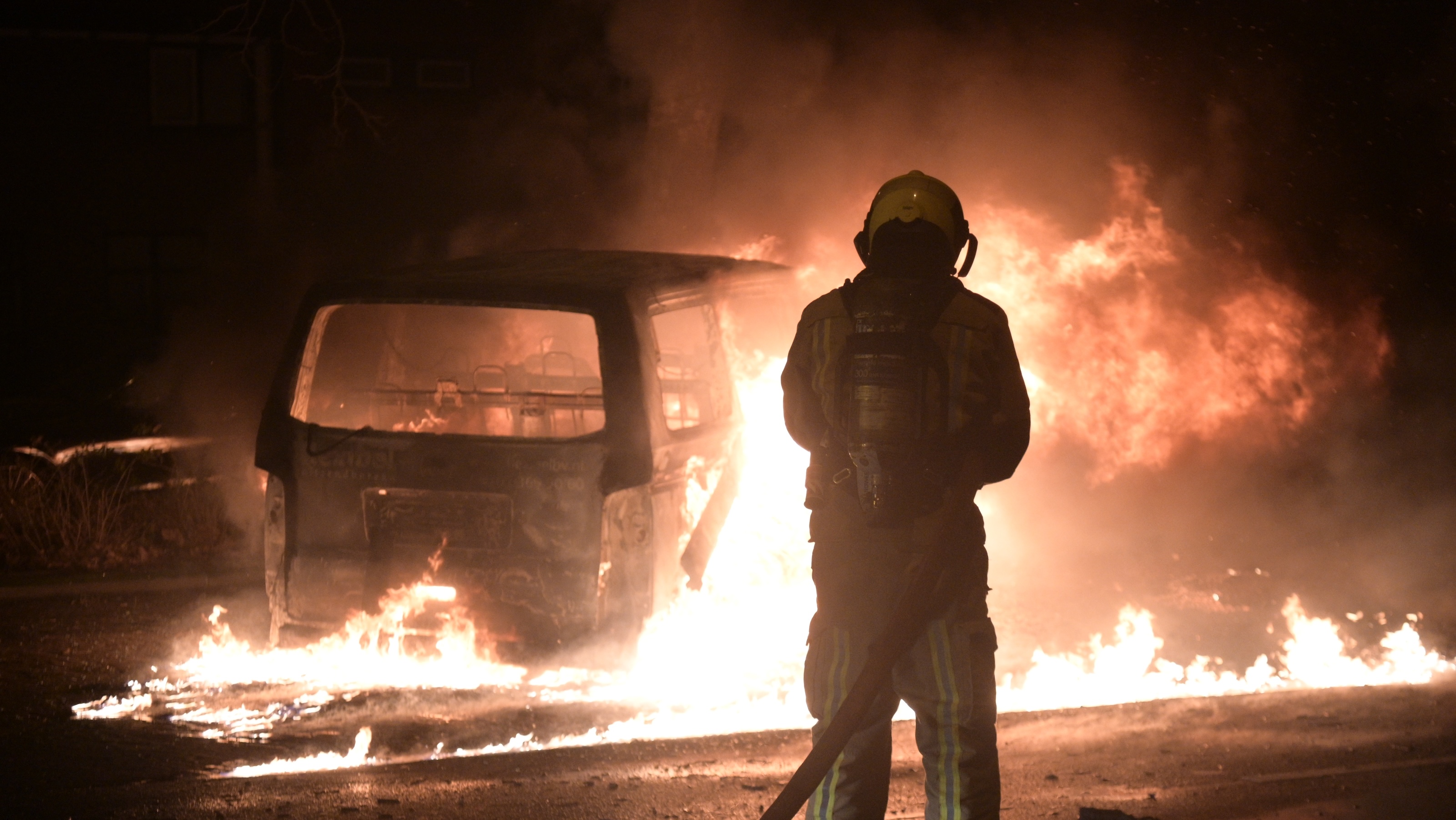 Drie voertuigen in brand in nieuwjaarsnacht aan Sir Winston Churchilllaan