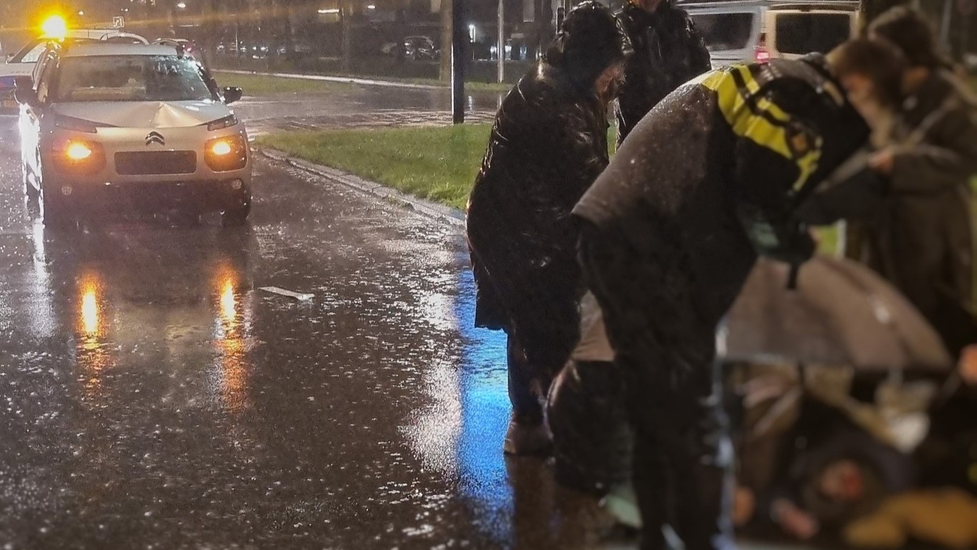 Politie zoekt getuigen na verkeersongeval