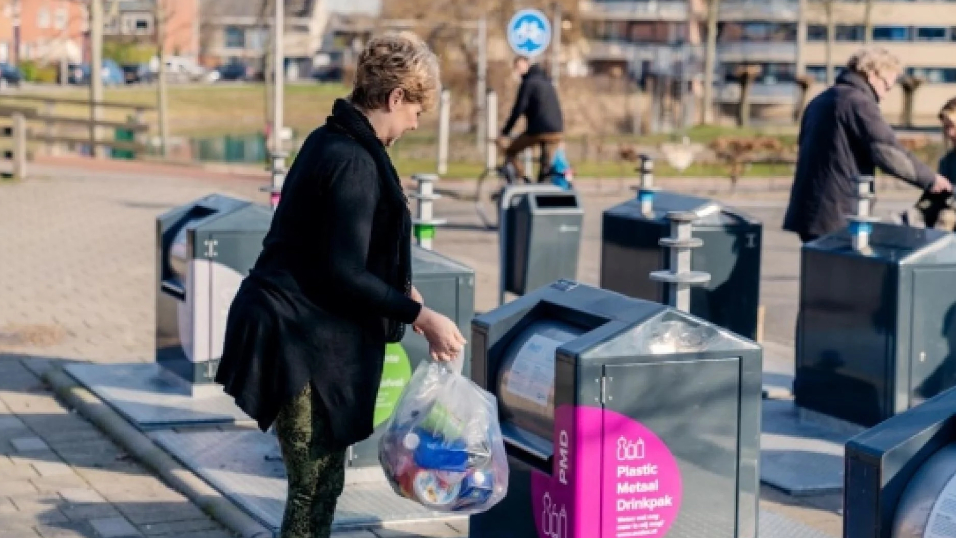 Politieke partijen botsen over hoge kosten afvalstoffenheffing