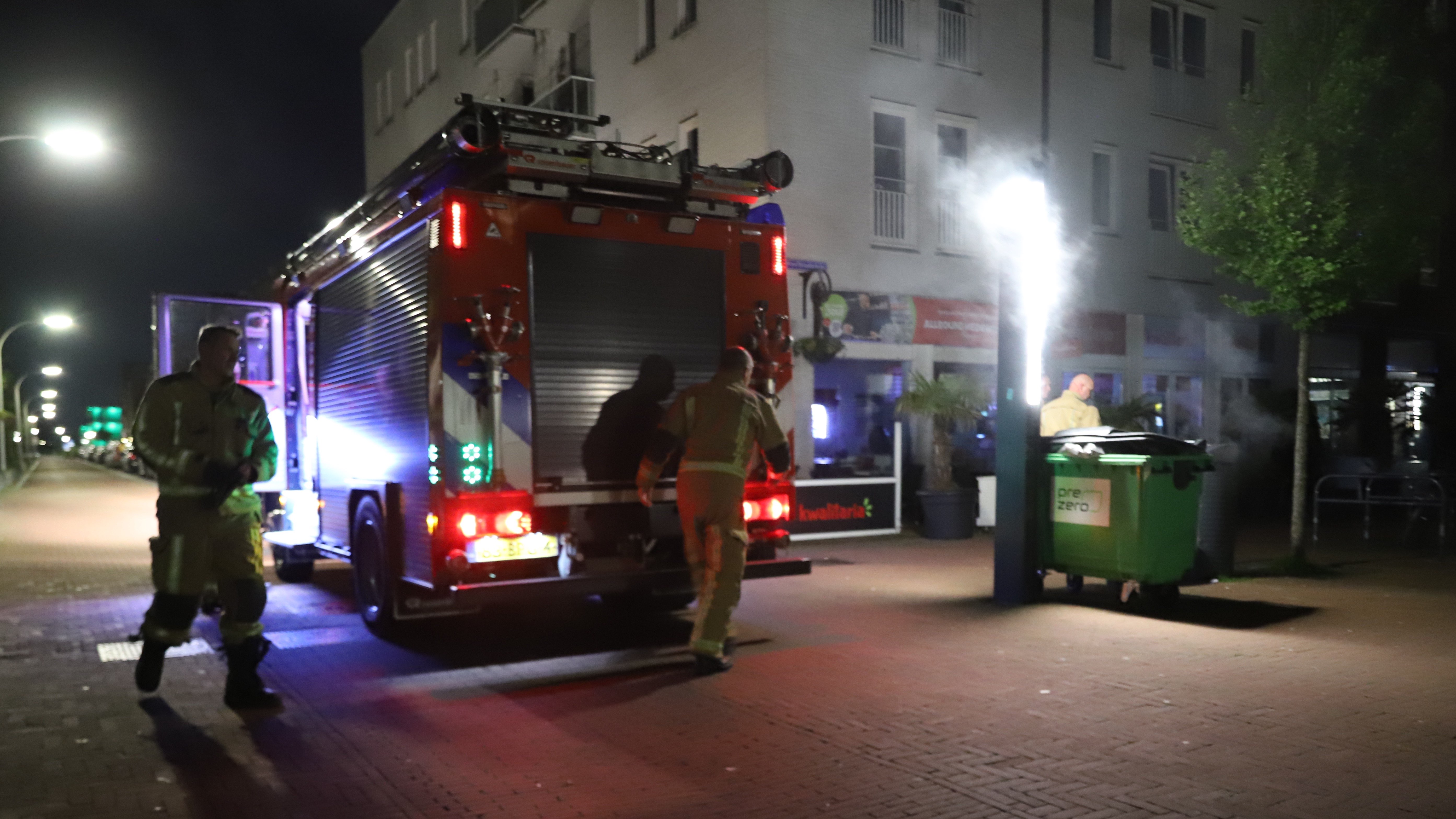 Brandweer naar afvalbrand op Hoefbladplein in Pijnacker